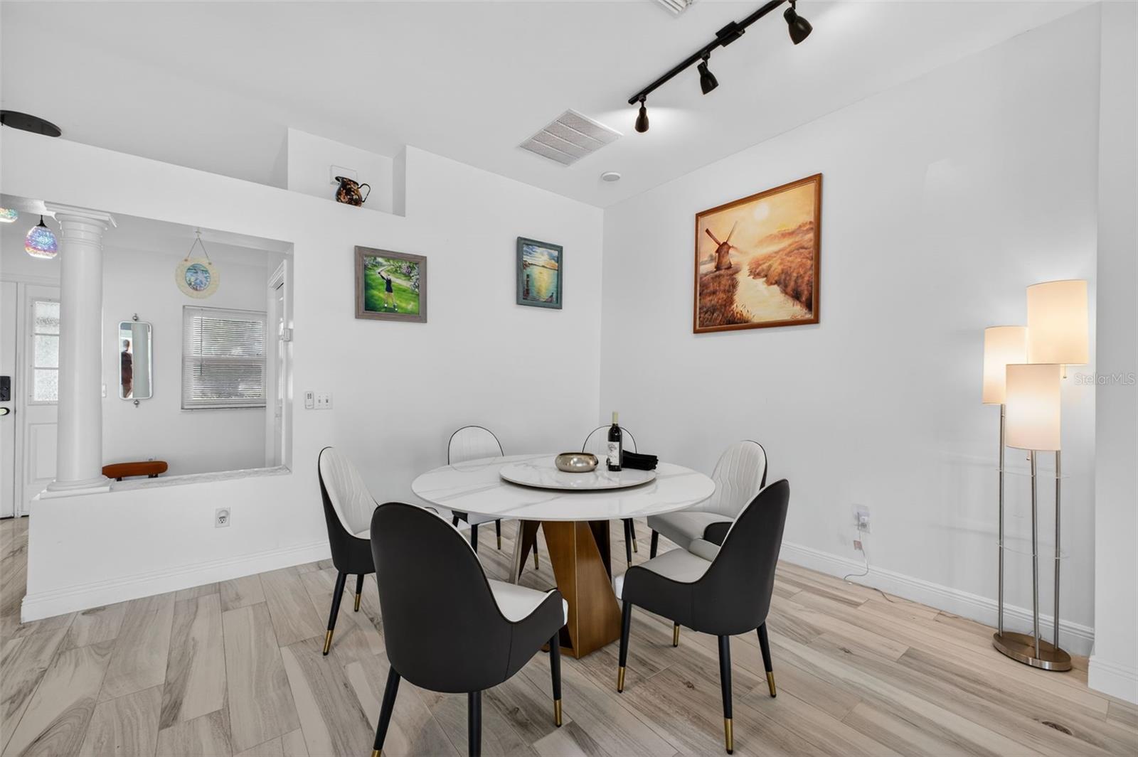 Image 12 of 37 For 411 Del Mar Drive