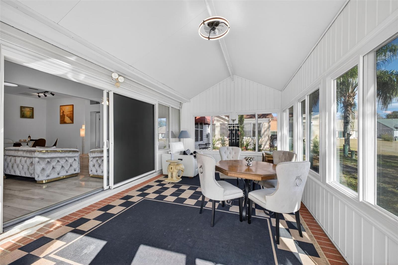 Image 23 of 37 For 411 Del Mar Drive