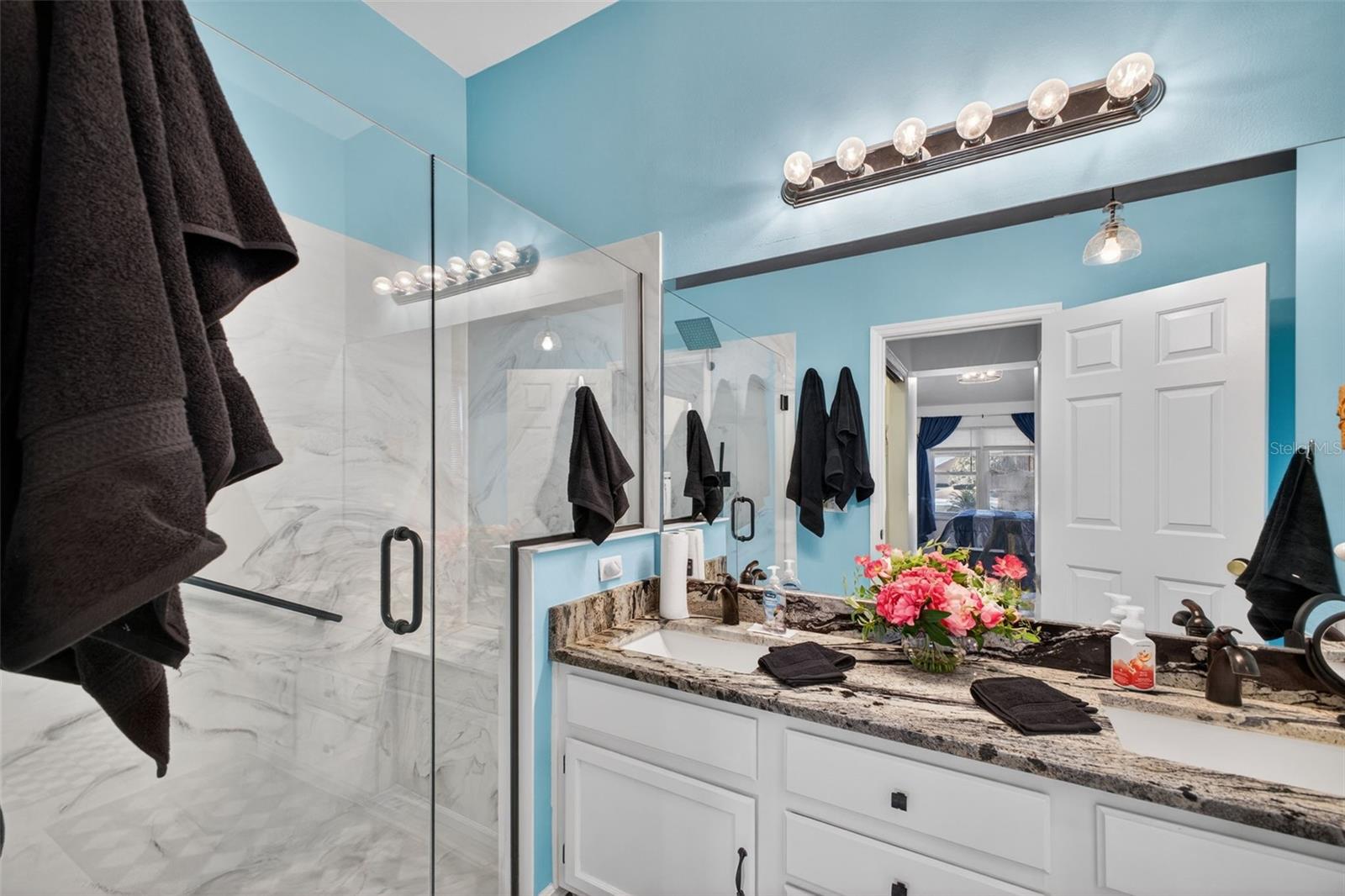 Image 9 of 37 For 411 Del Mar Drive