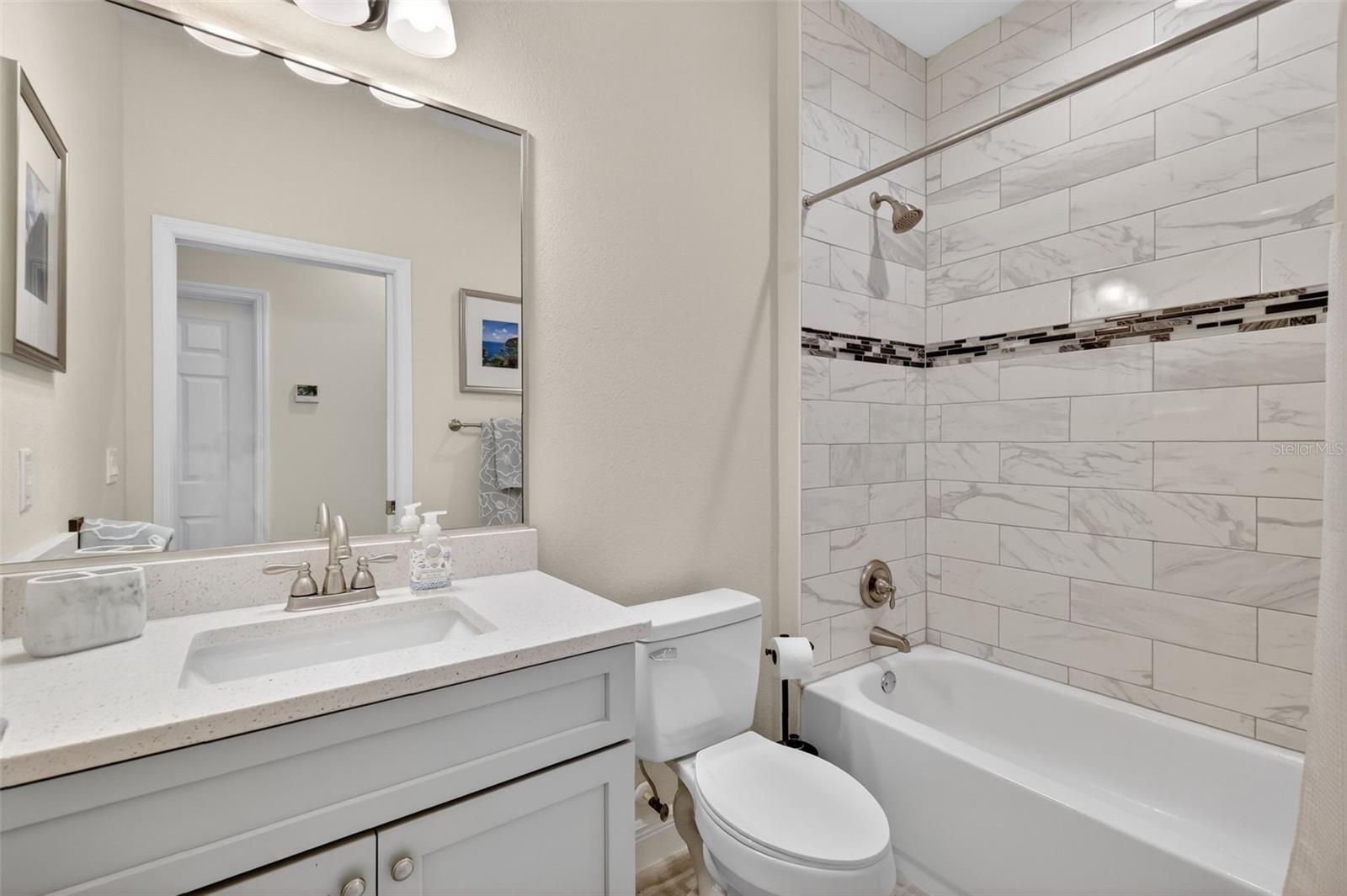 Image 20 of 36 For 17631 Doris Street