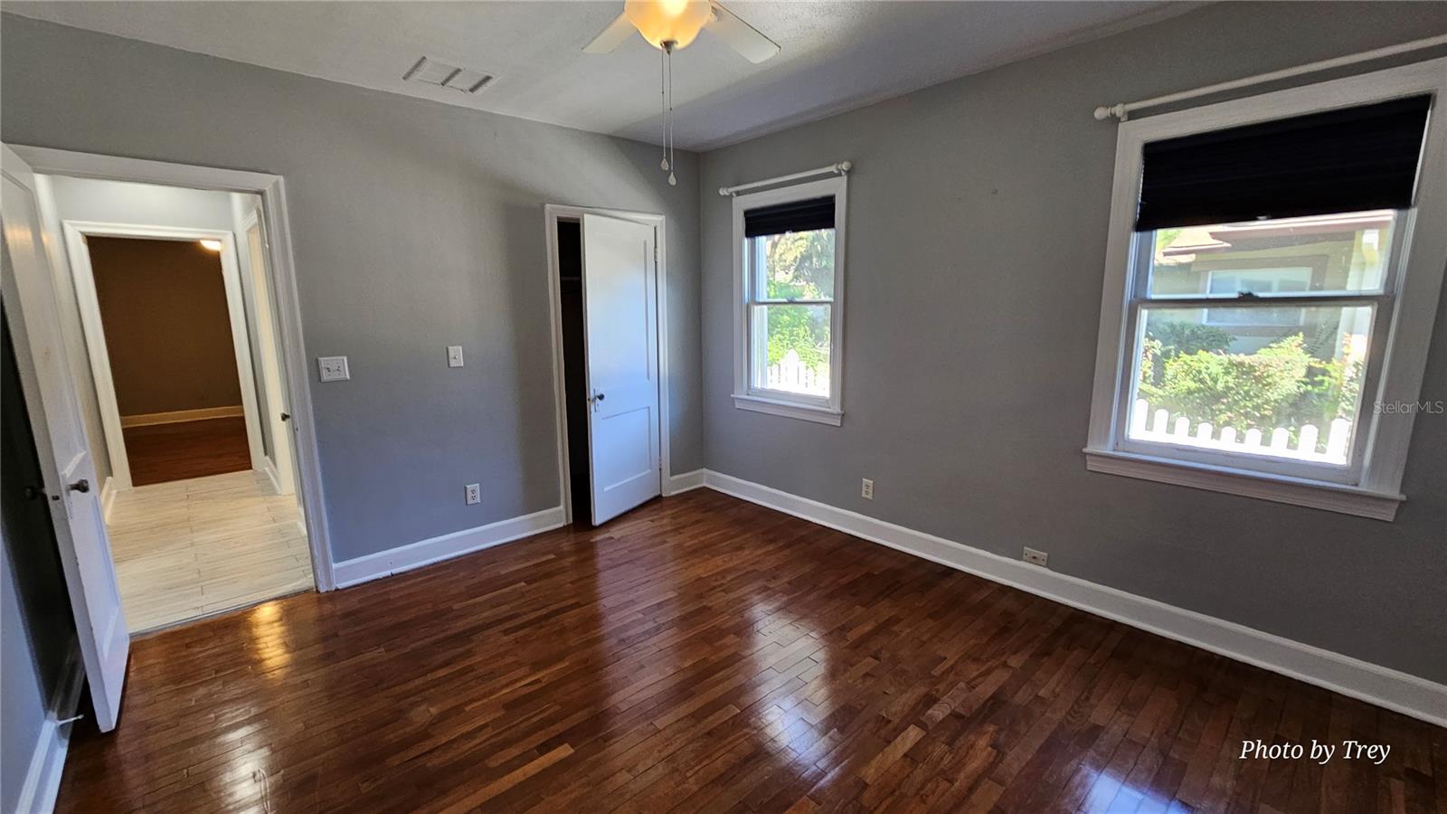 Image 17 of 21 For 810 Lakeshore Drive