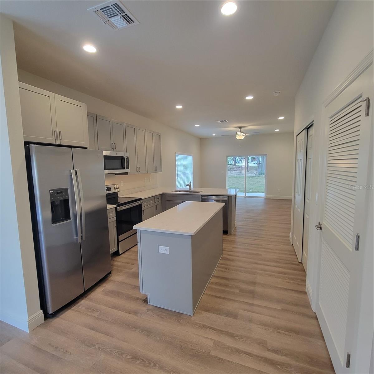 Image 6 of 23 For 1293 Disston Avenue