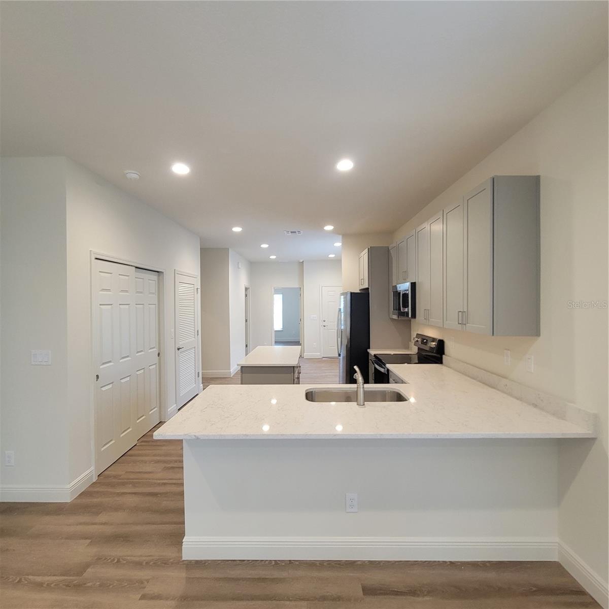 Image 7 of 23 For 1293 Disston Avenue