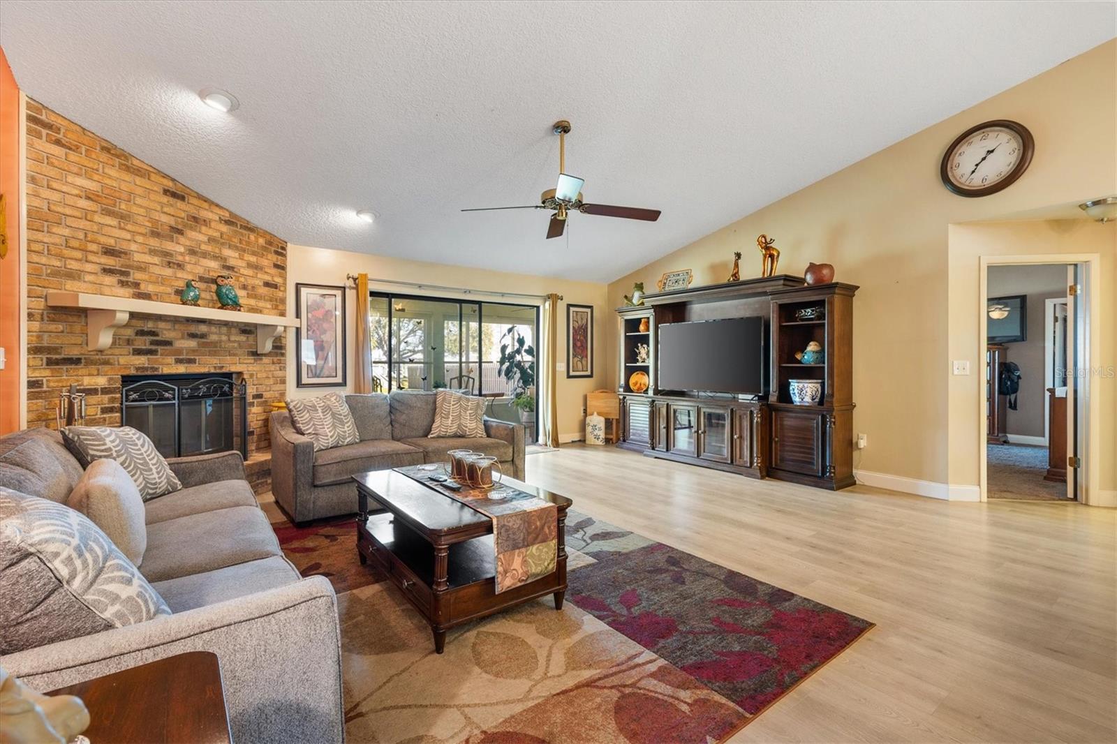 Image 13 of 45 For 804 Shore Drive