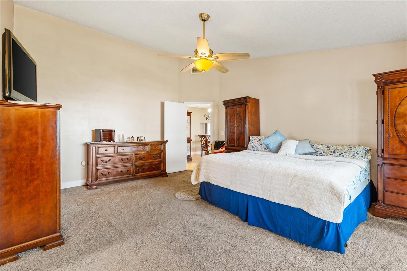 Image 14 of 45 For 804 Shore Drive