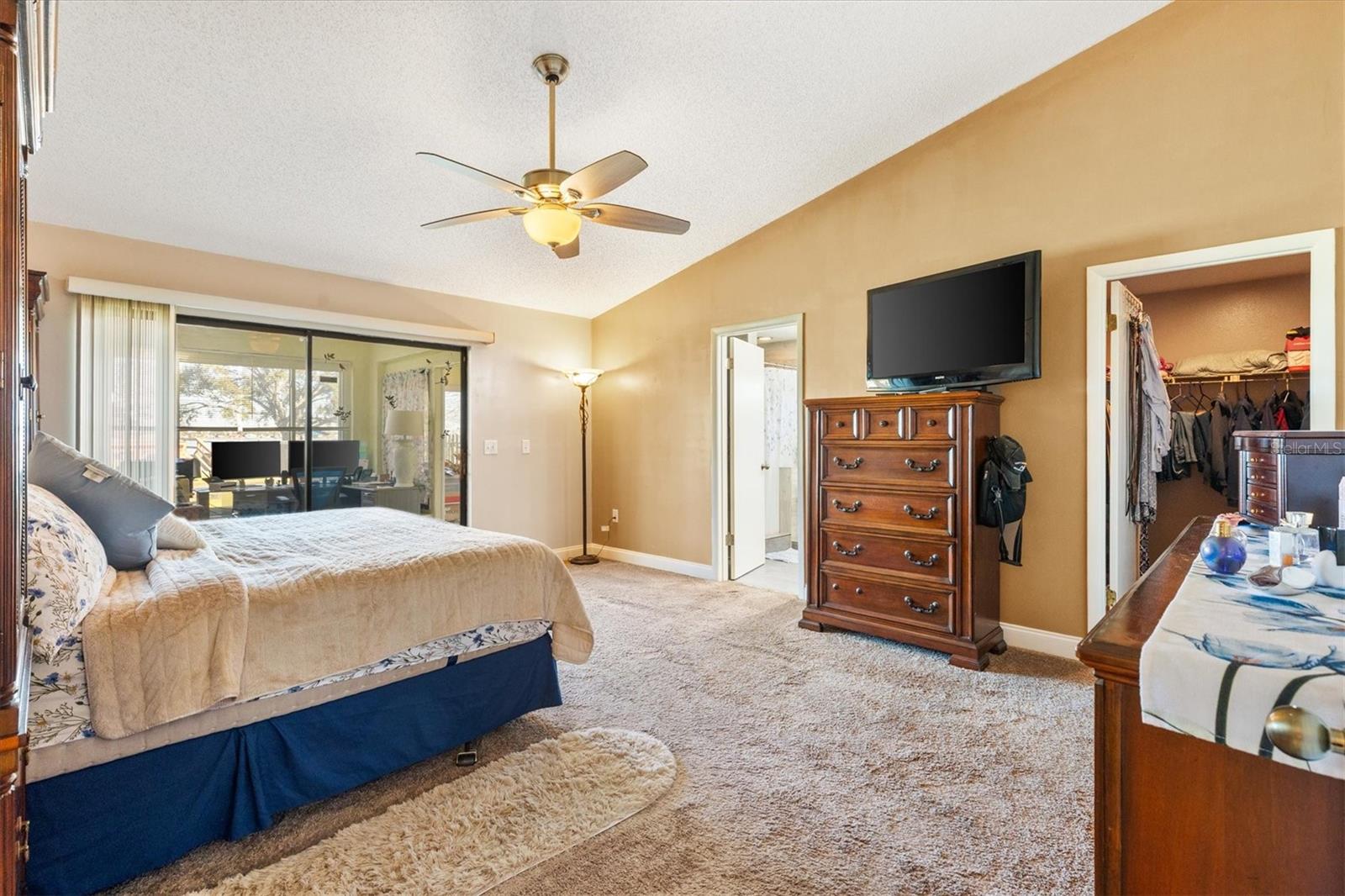 Image 15 of 45 For 804 Shore Drive