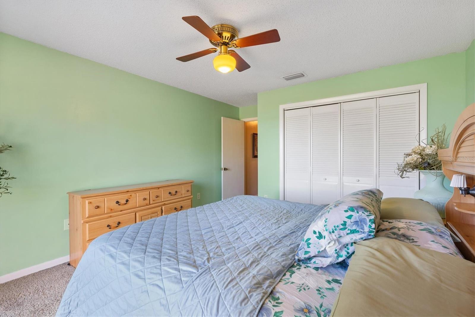 Image 19 of 45 For 804 Shore Drive