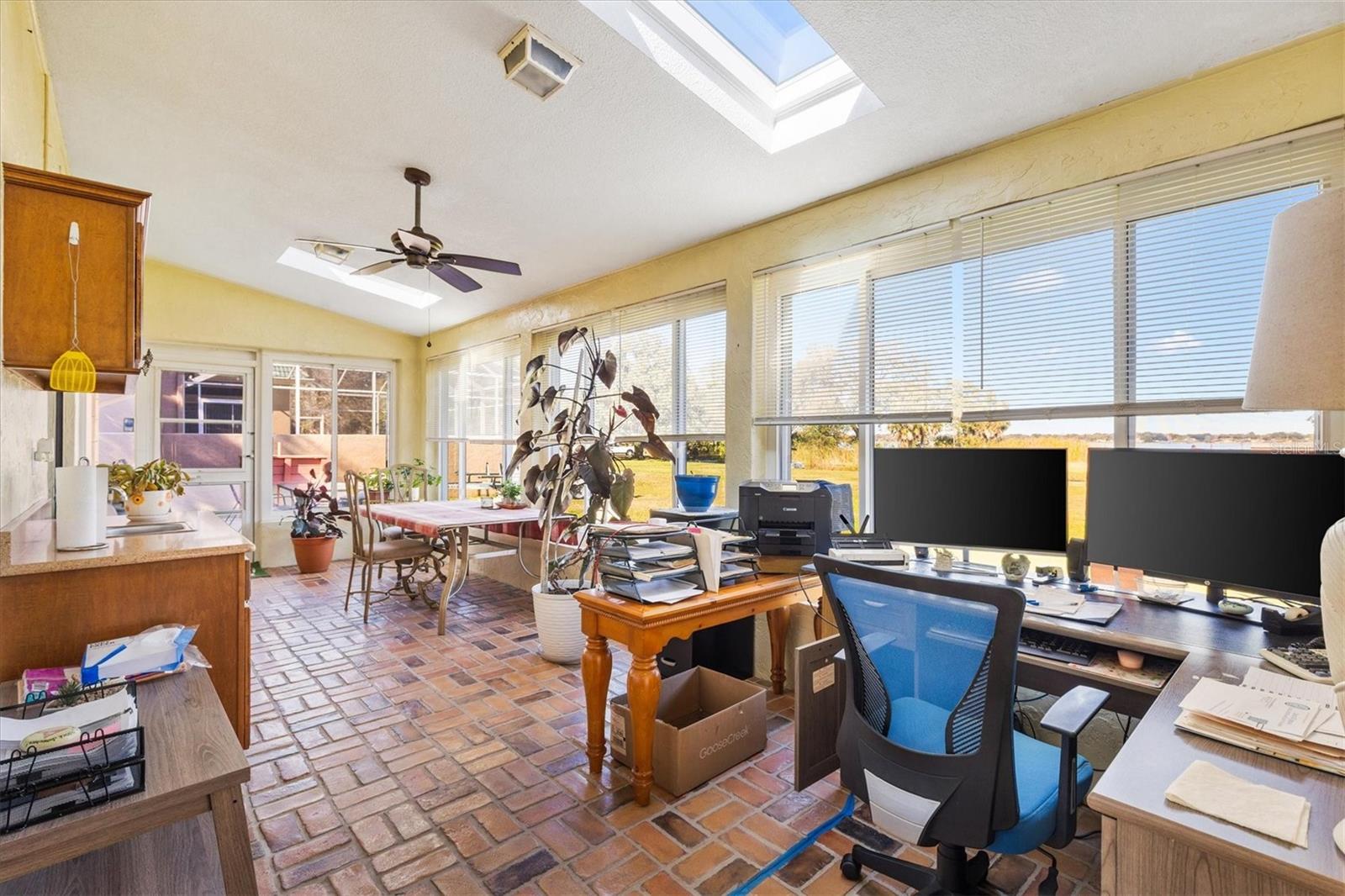 Image 25 of 45 For 804 Shore Drive