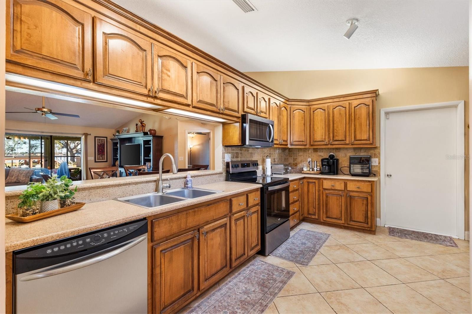 Image 4 of 45 For 804 Shore Drive