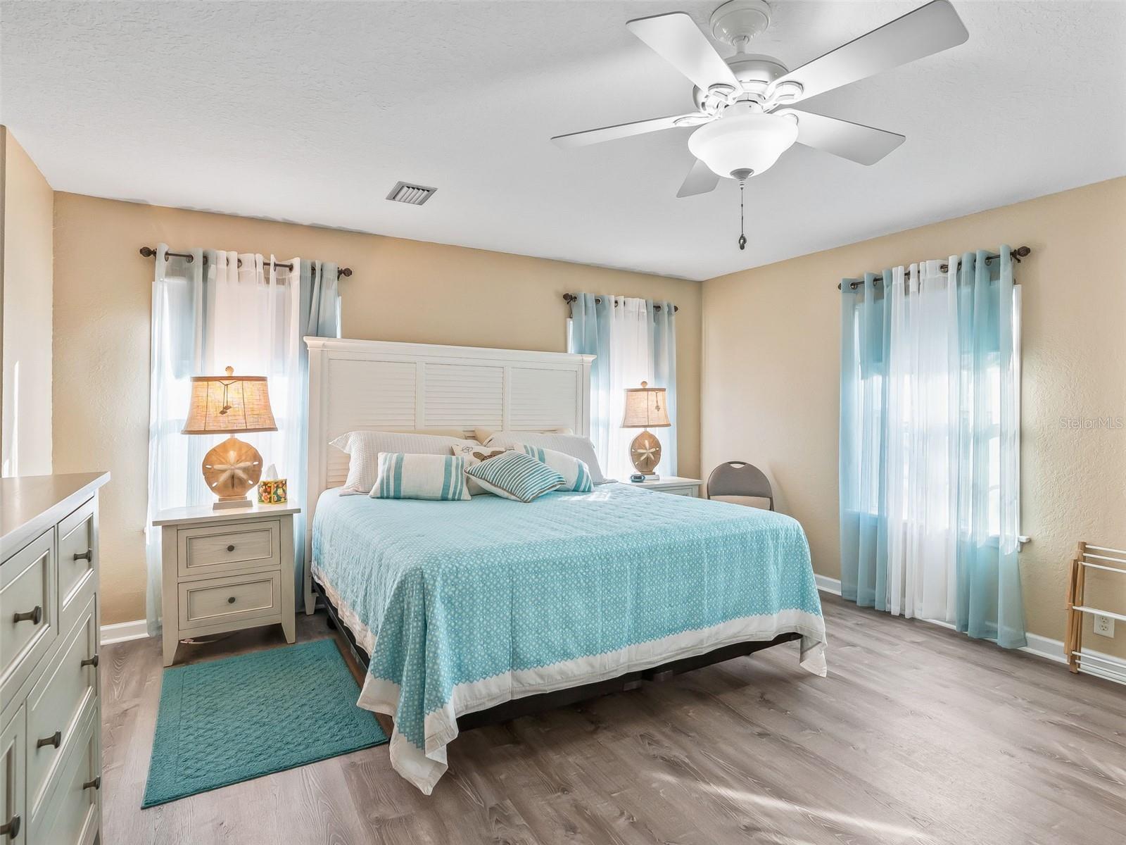 Image 19 of 47 For 2368 Conestoga Drive