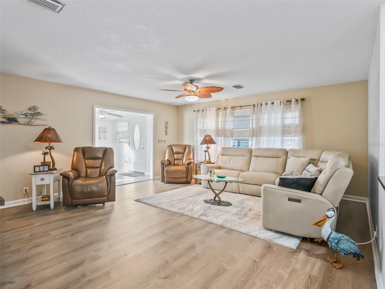 Image 7 of 47 For 2368 Conestoga Drive