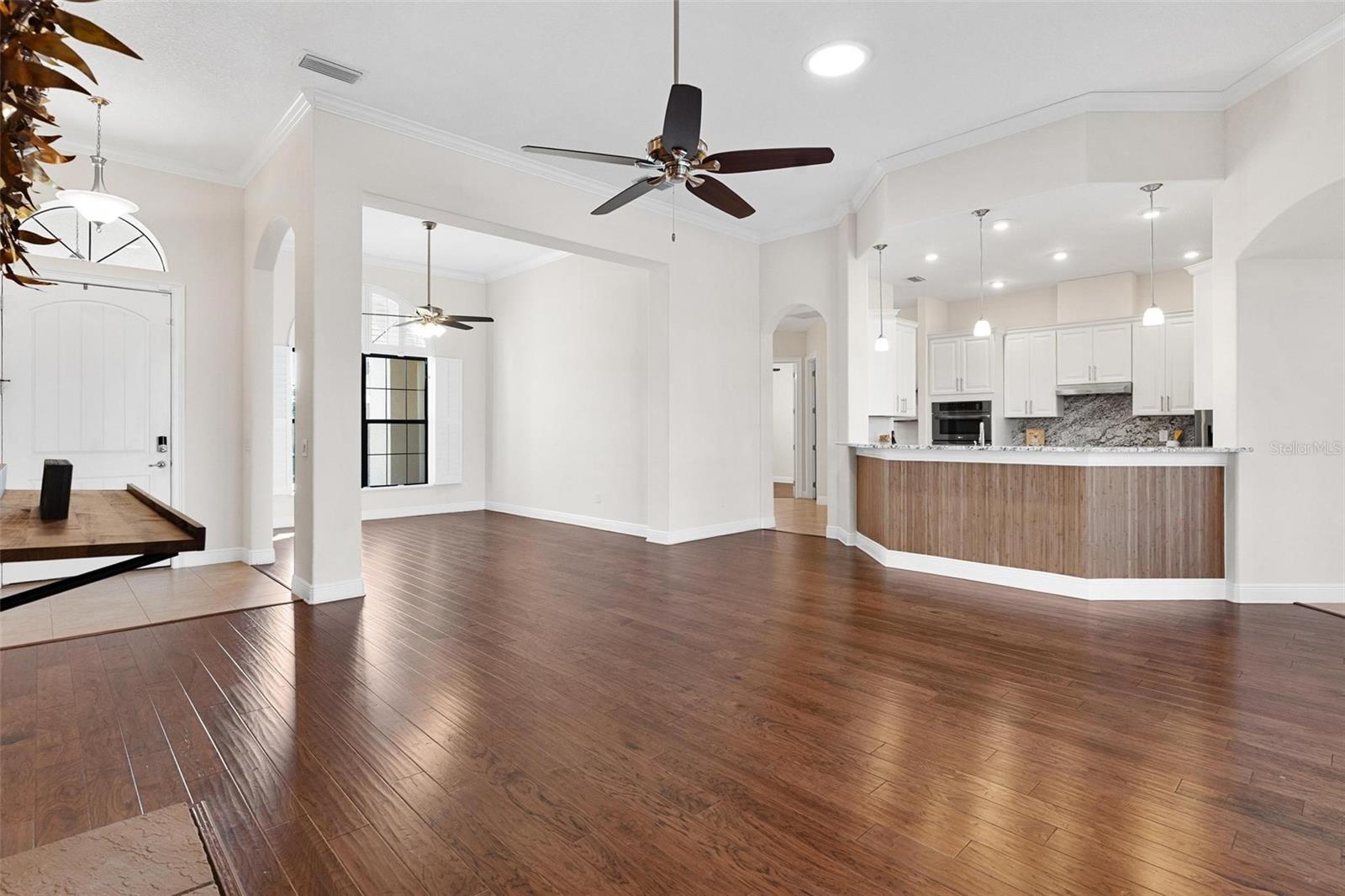 Image 14 of 65 For 39513 Hillrise Lane