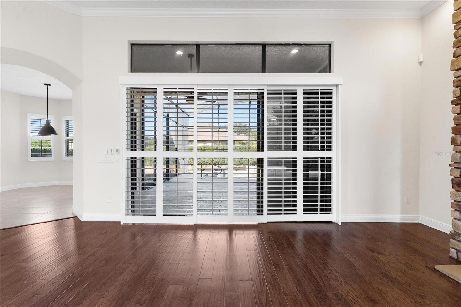 Image 17 of 65 For 39513 Hillrise Lane