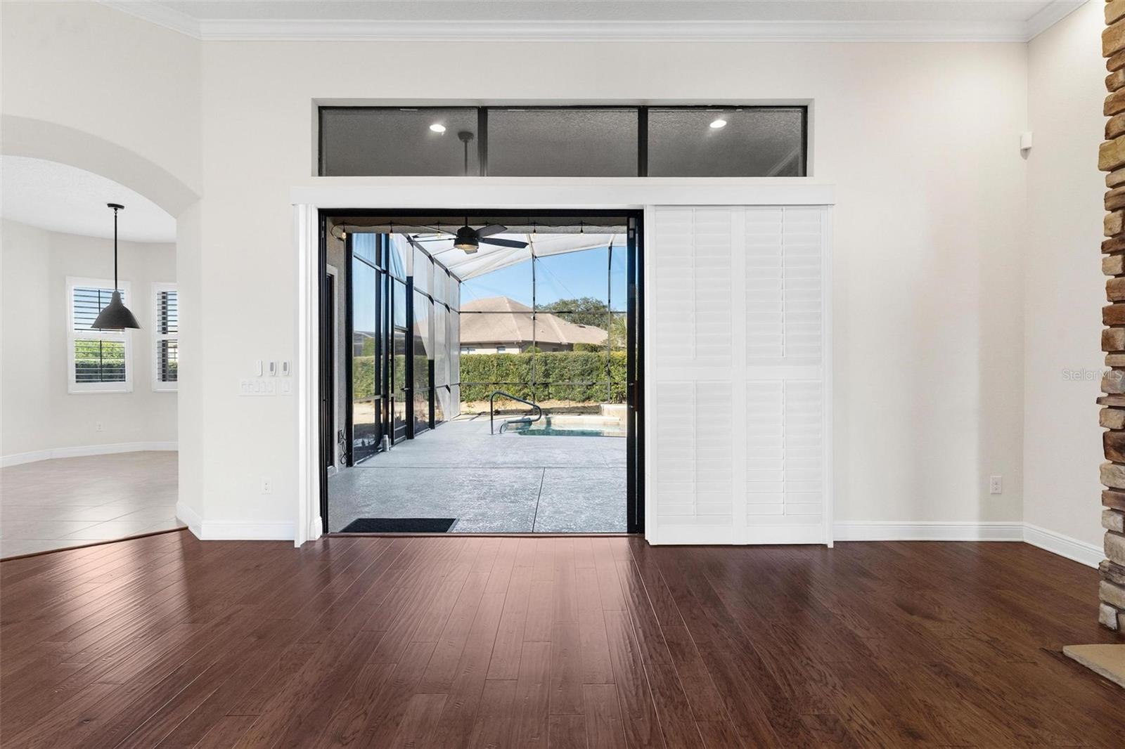 Image 18 of 65 For 39513 Hillrise Lane