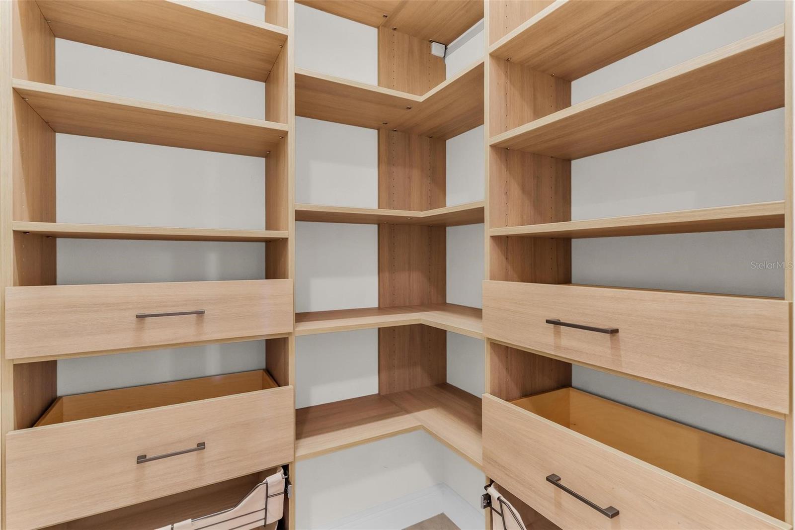 Image 27 of 65 For 39513 Hillrise Lane