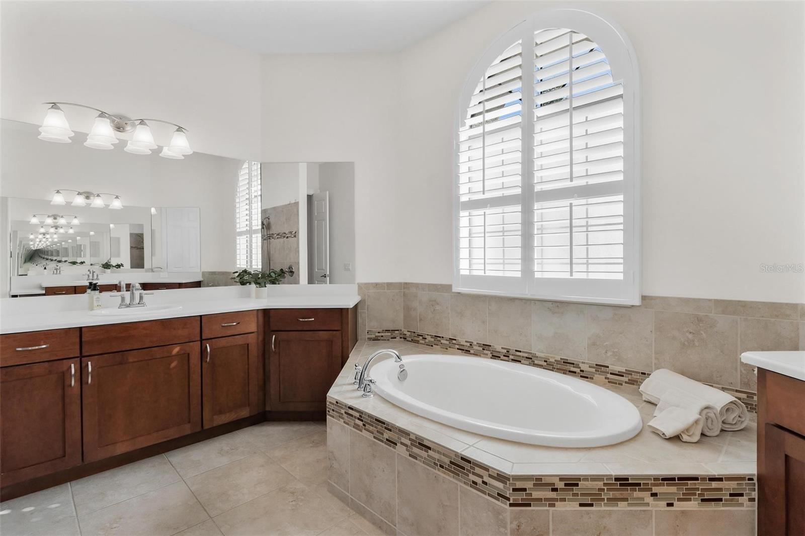 Image 35 of 65 For 39513 Hillrise Lane