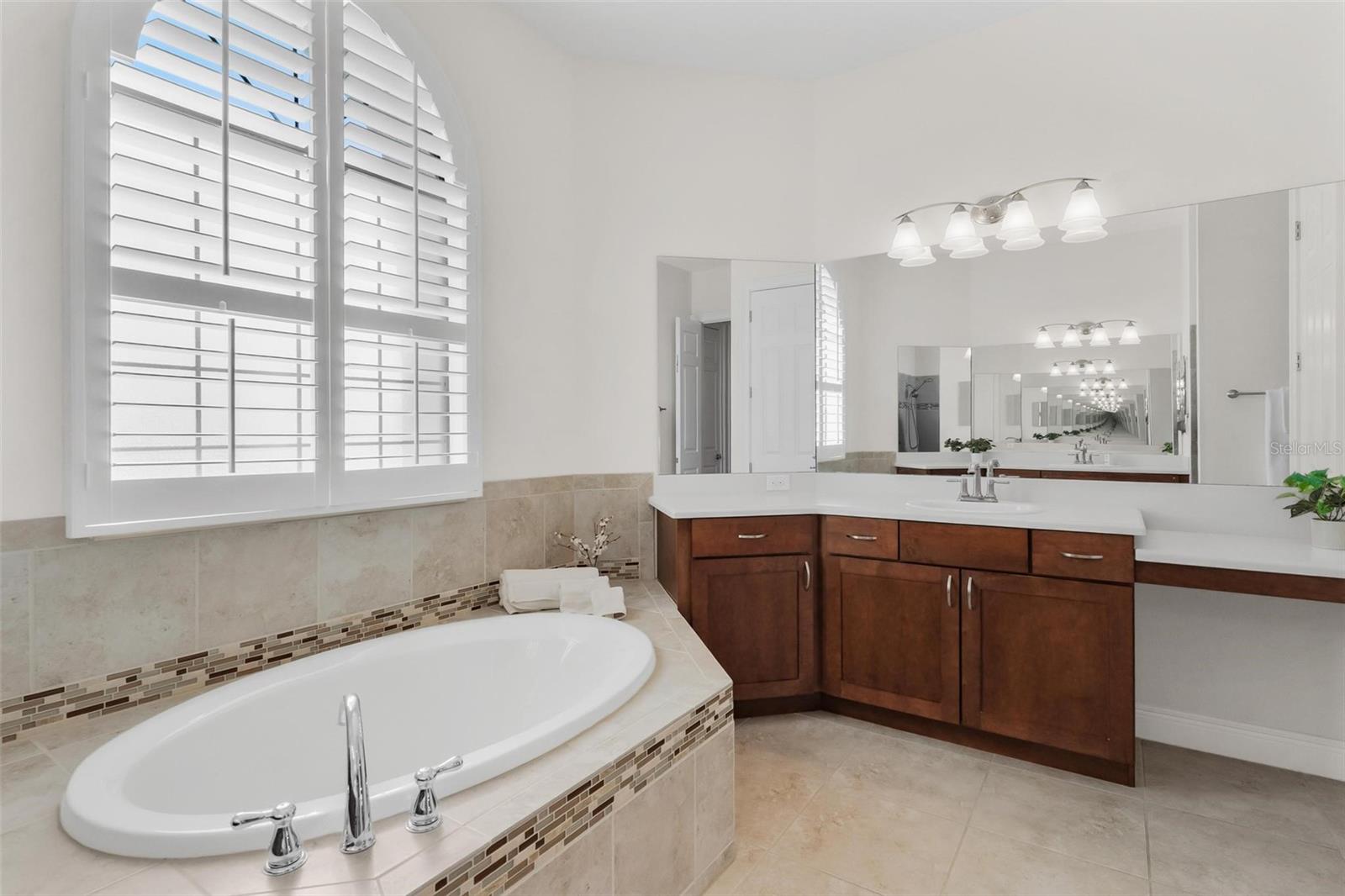 Image 36 of 65 For 39513 Hillrise Lane