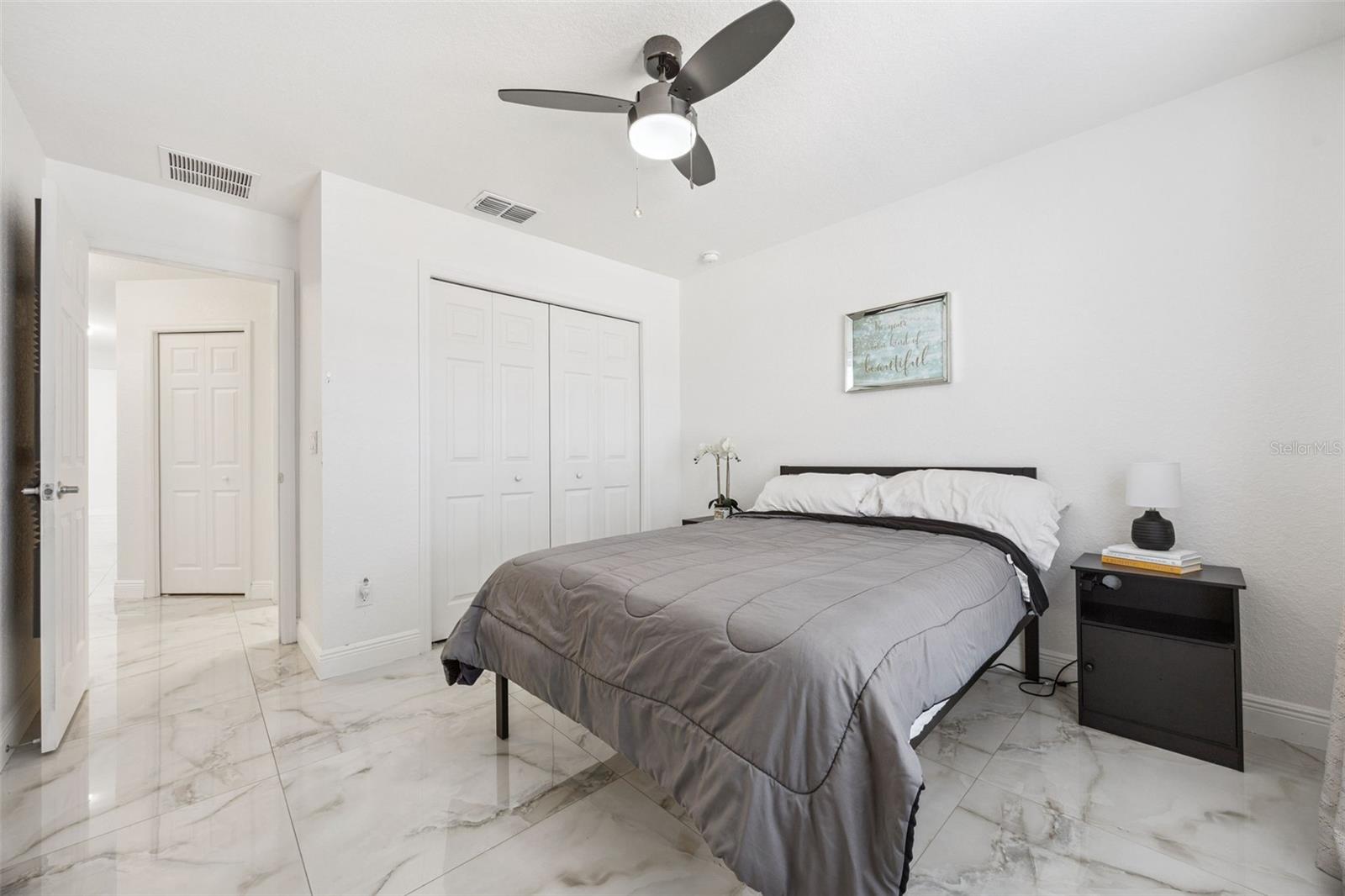 Image 25 of 35 For 2015 Orange Avenue