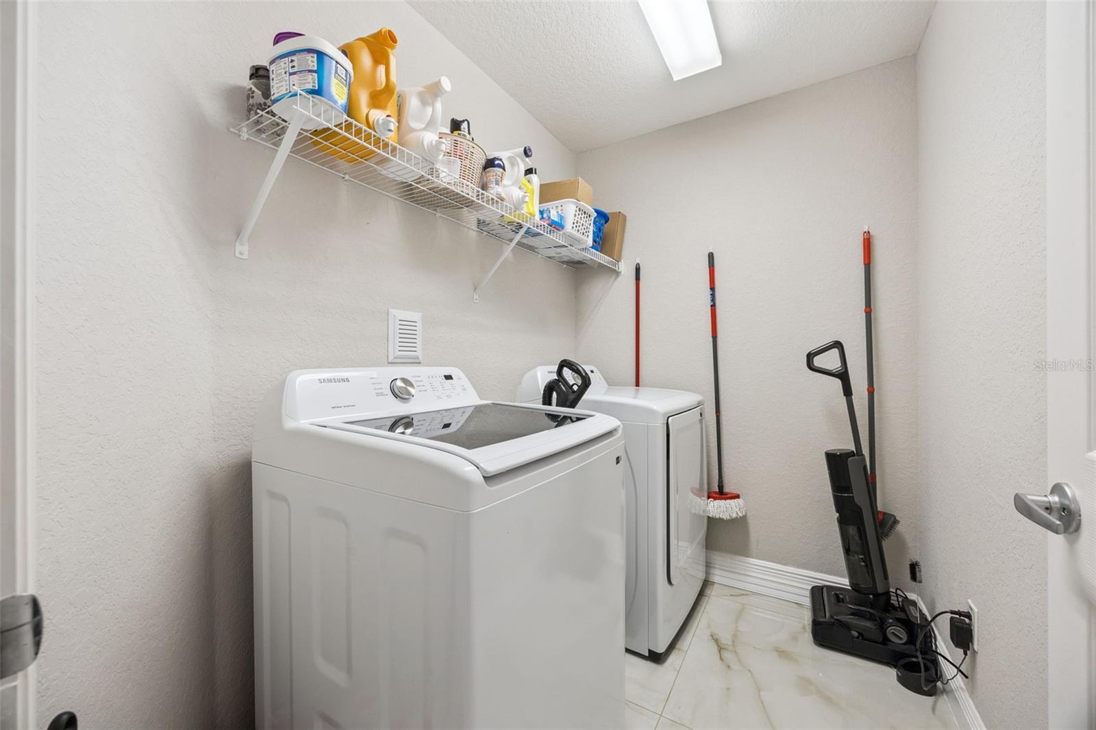 Image 27 of 35 For 2015 Orange Avenue