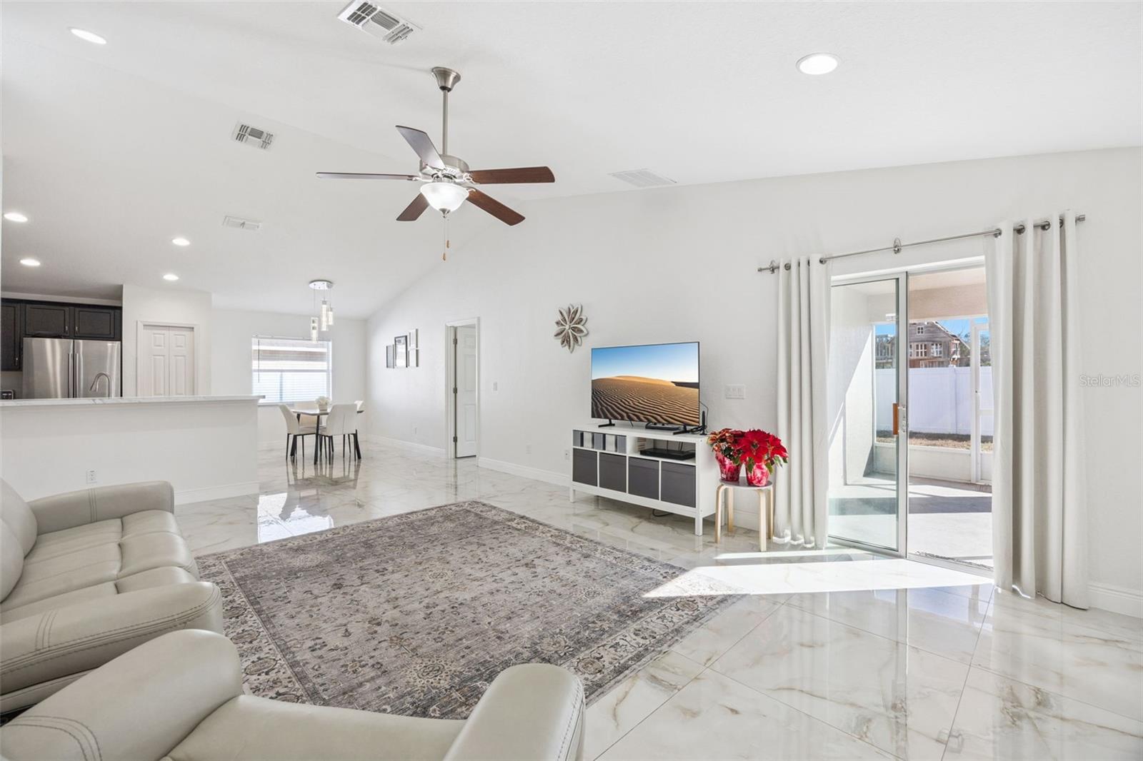 Image 5 of 35 For 2015 Orange Avenue