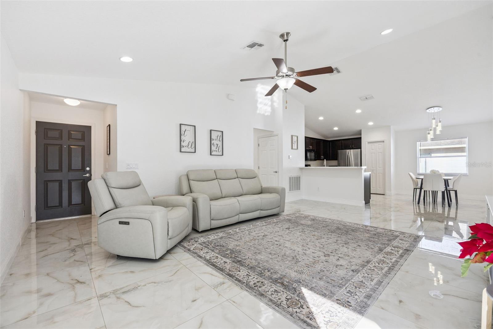 Image 6 of 35 For 2015 Orange Avenue