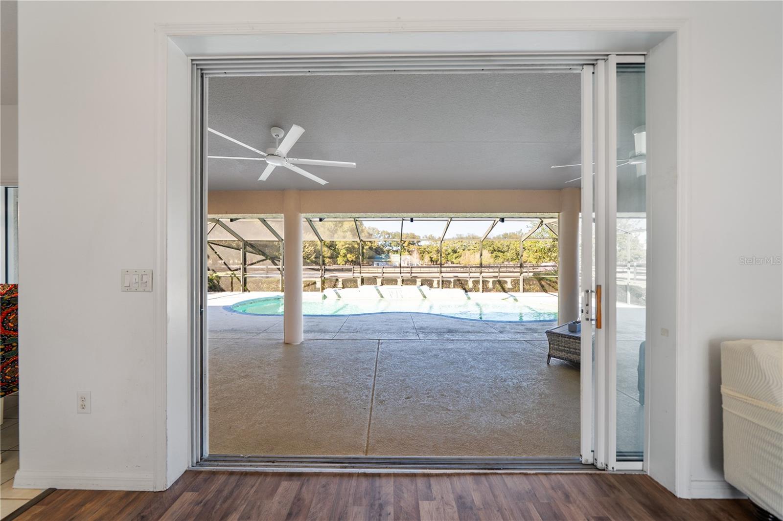 Image 16 of 73 For 15995 10th Circle