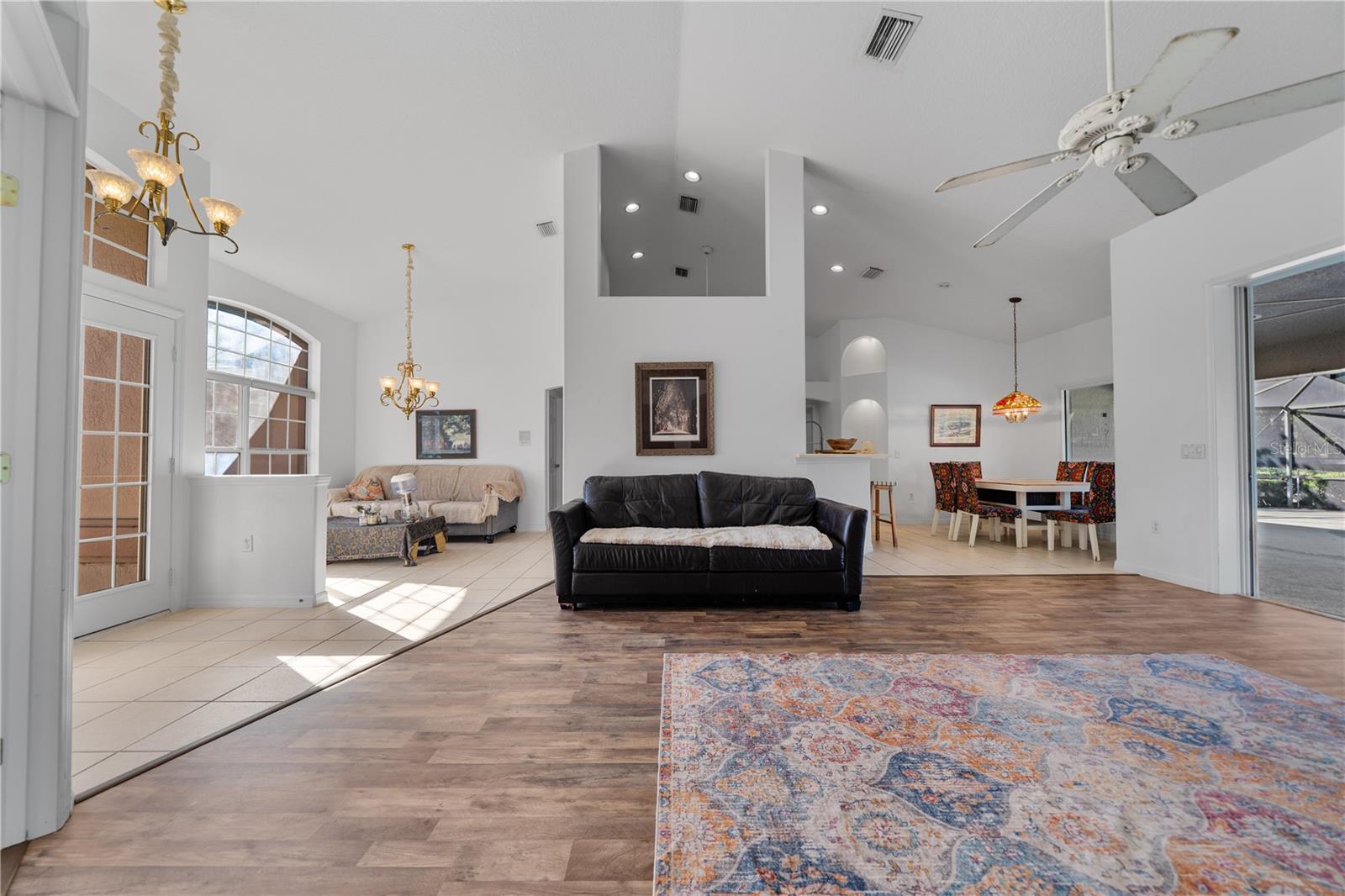 Image 17 of 73 For 15995 10th Circle