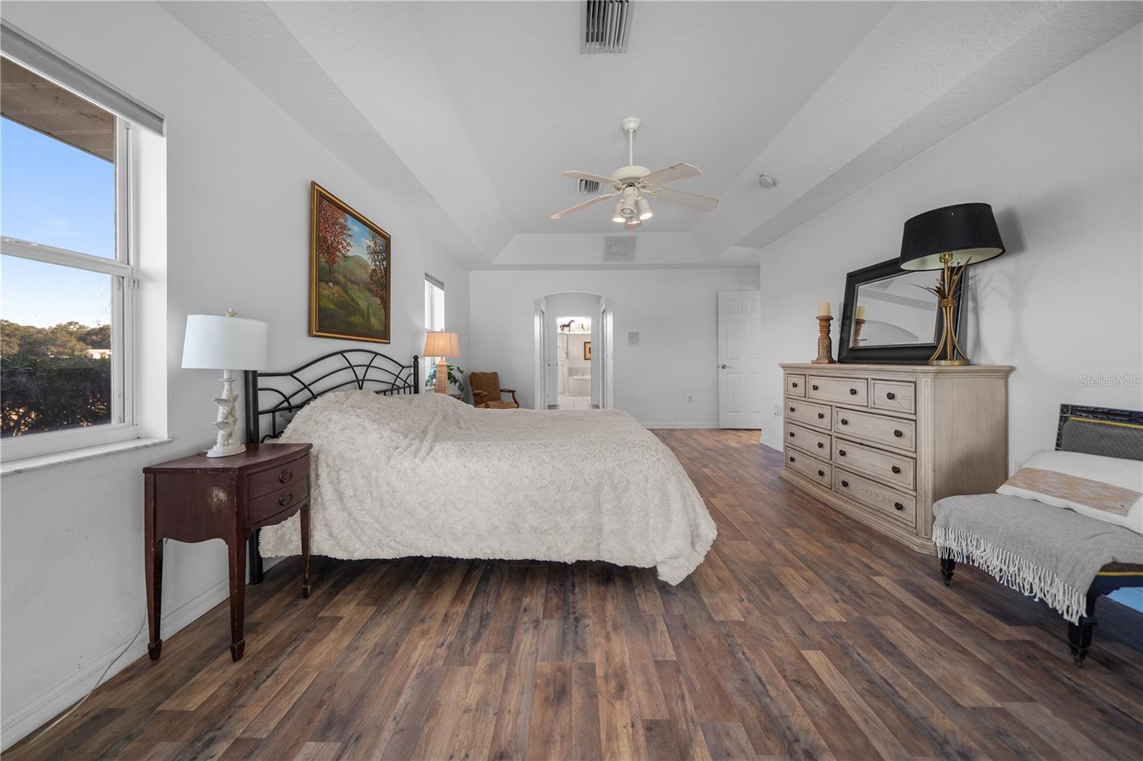 Image 28 of 73 For 15995 10th Circle