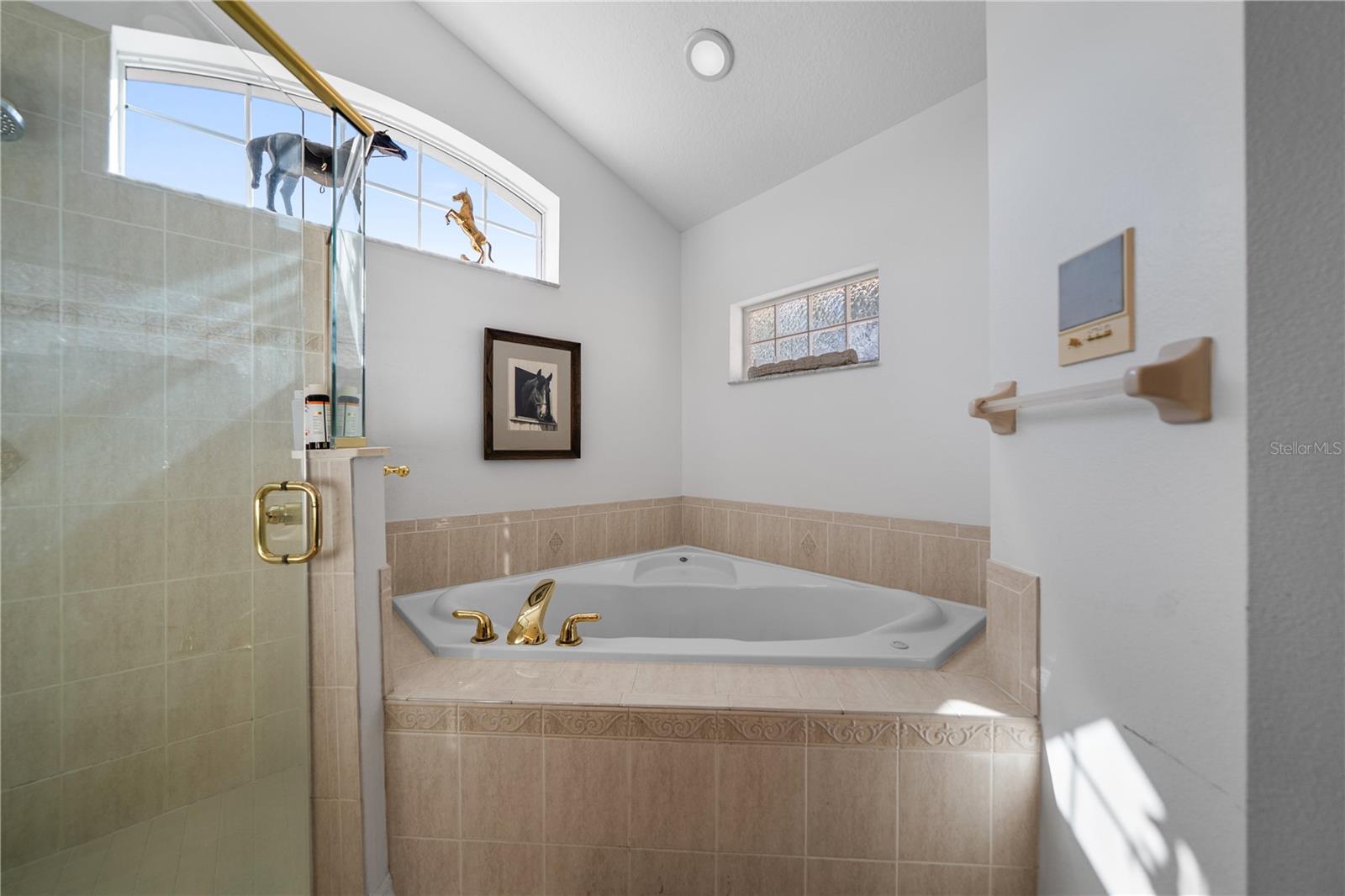 Image 32 of 73 For 15995 10th Circle