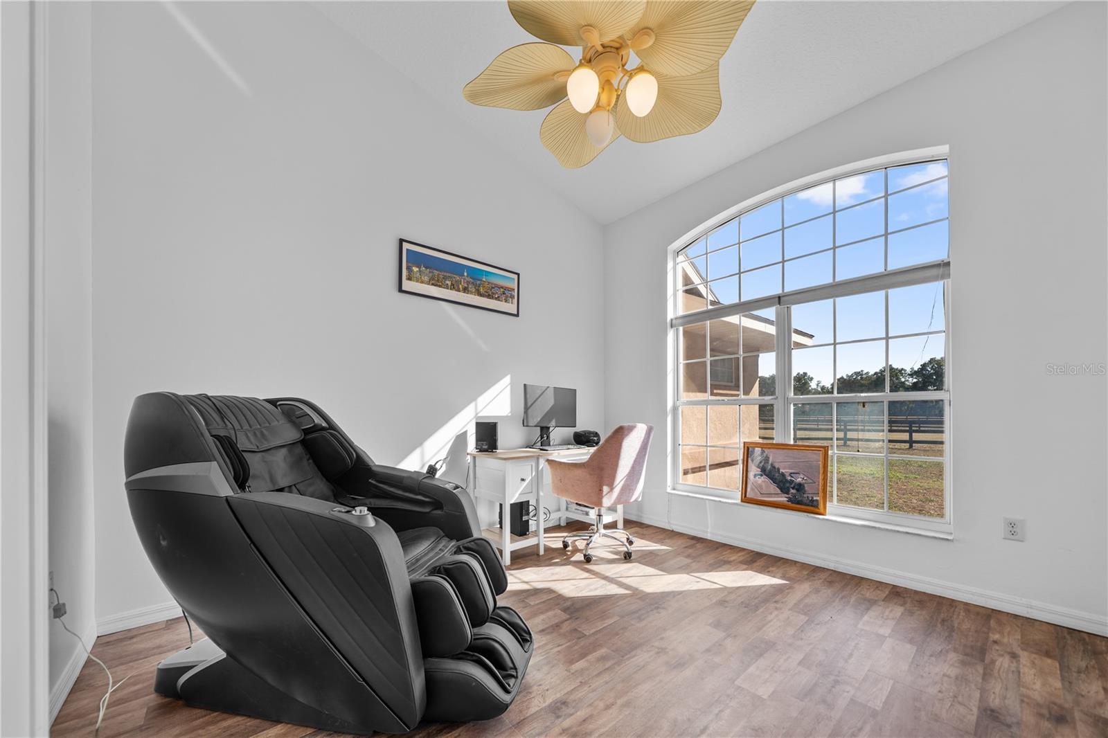 Image 45 of 73 For 15995 10th Circle