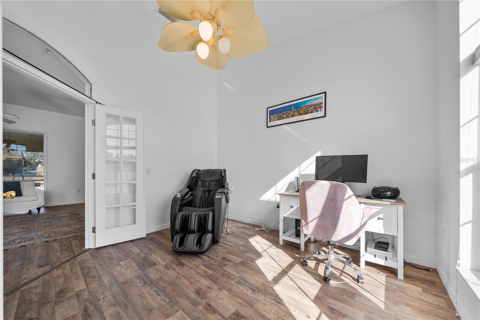 Image 46 of 73 For 15995 10th Circle