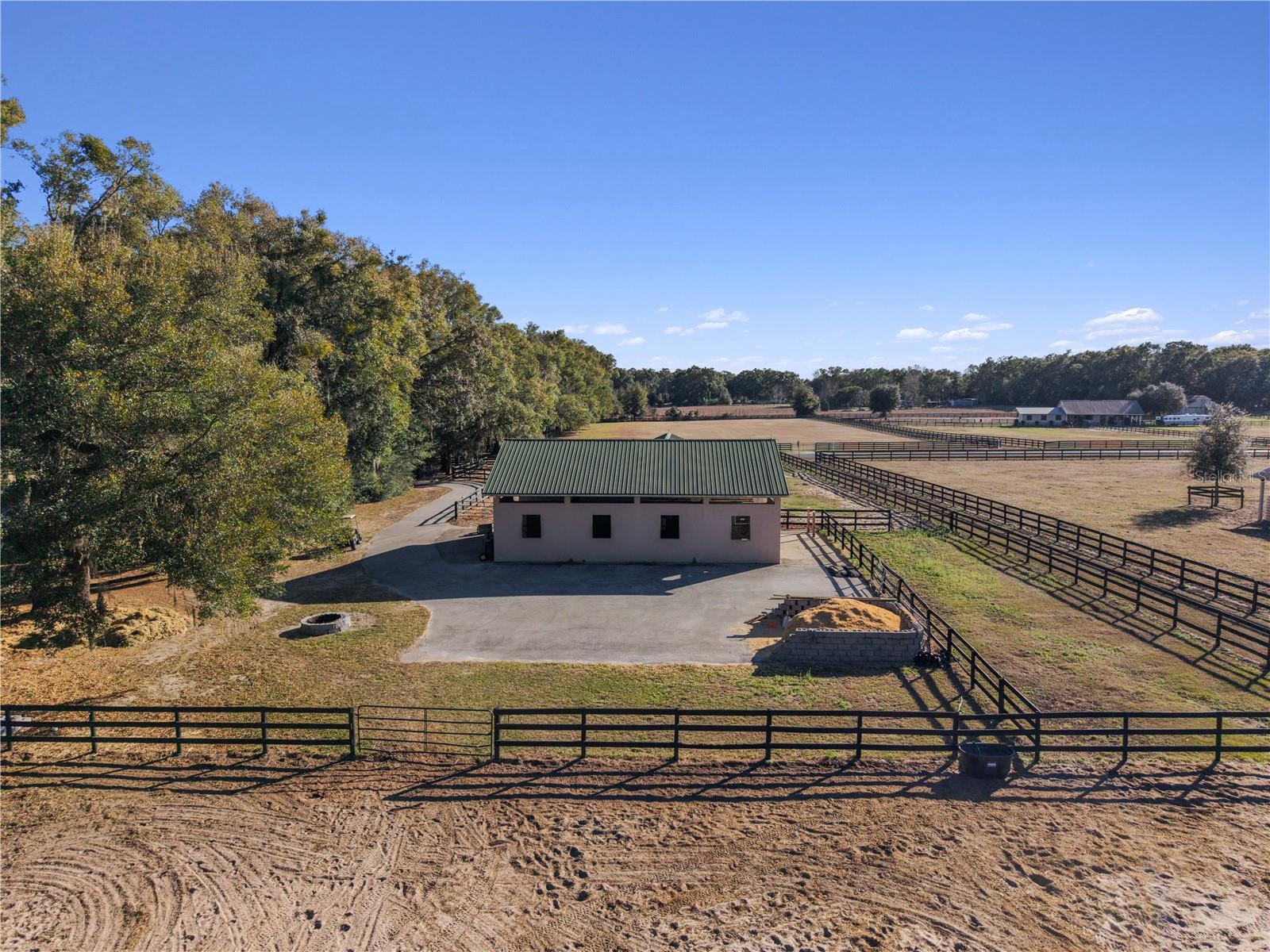 Image 56 of 73 For 15995 10th Circle