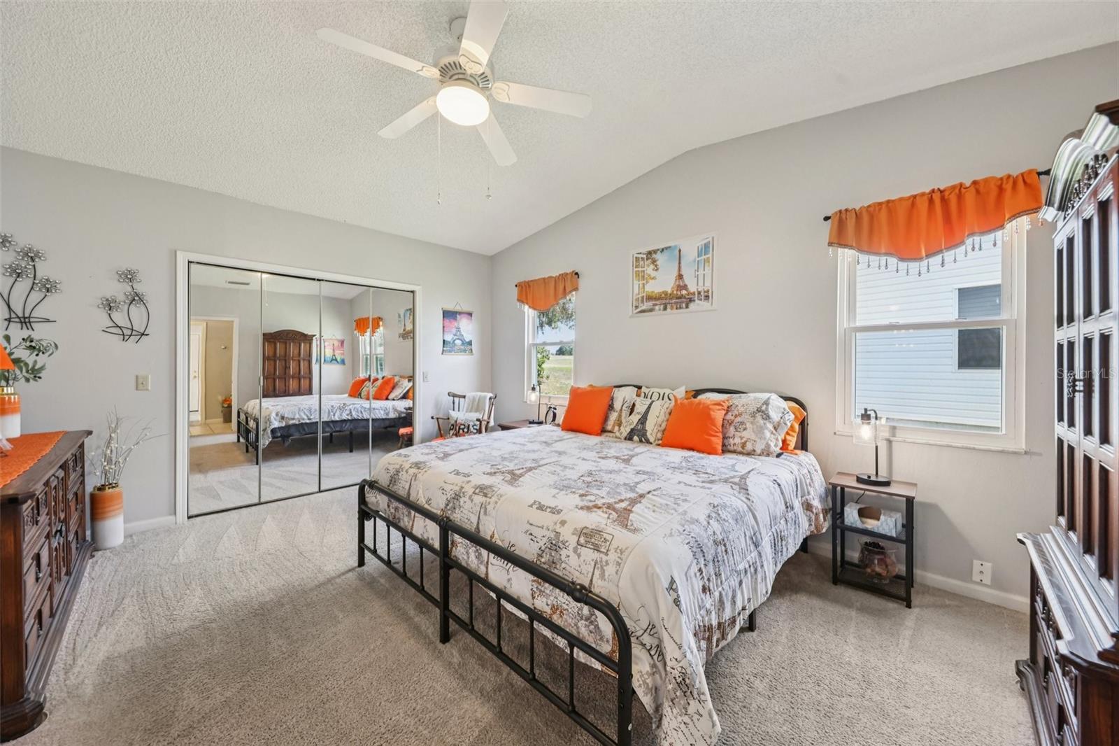 Image 19 of 52 For 721 Heathrow Avenue