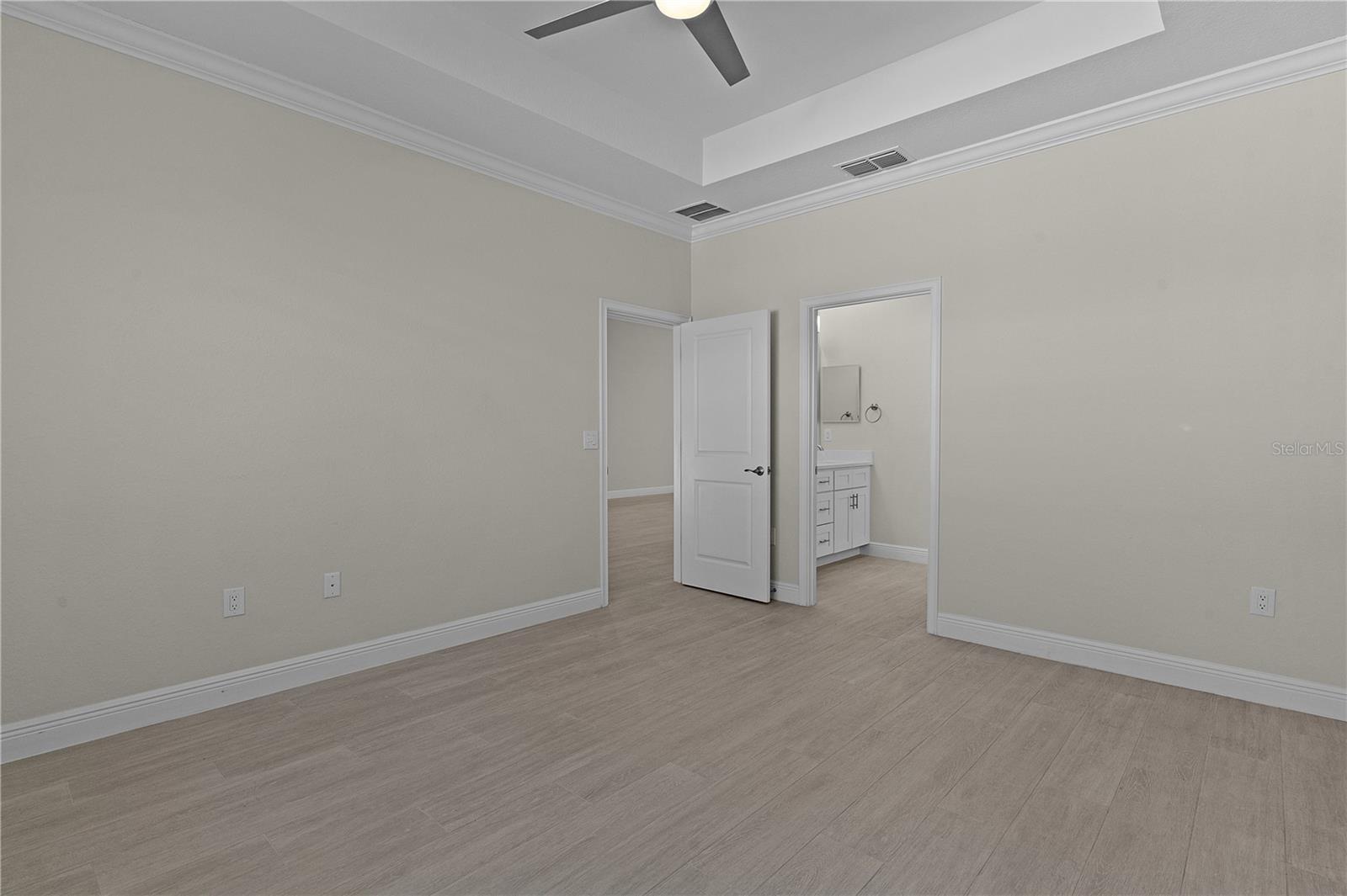 Image 17 of 42 For 12624 49th Drive