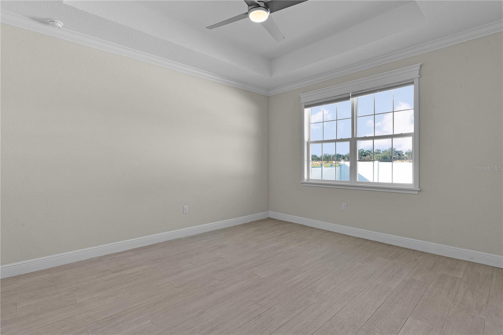 Image 19 of 42 For 12624 49th Drive