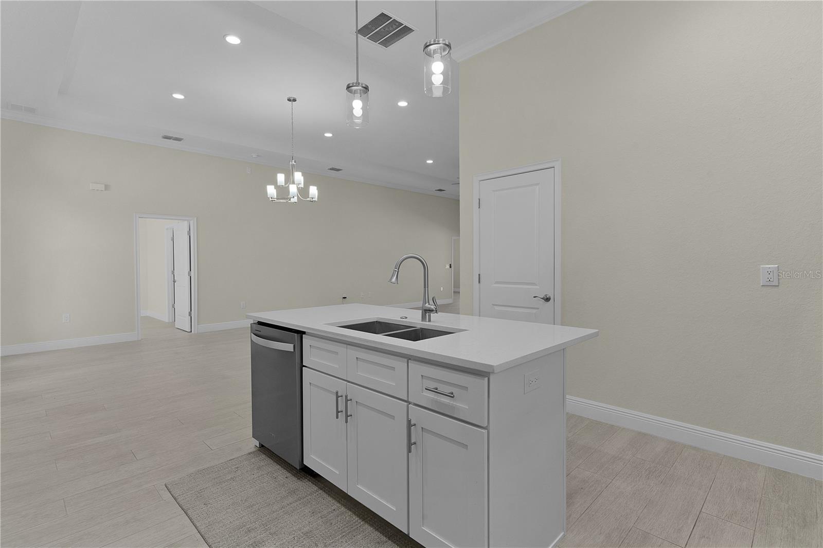 Image 6 of 42 For 12624 49th Drive