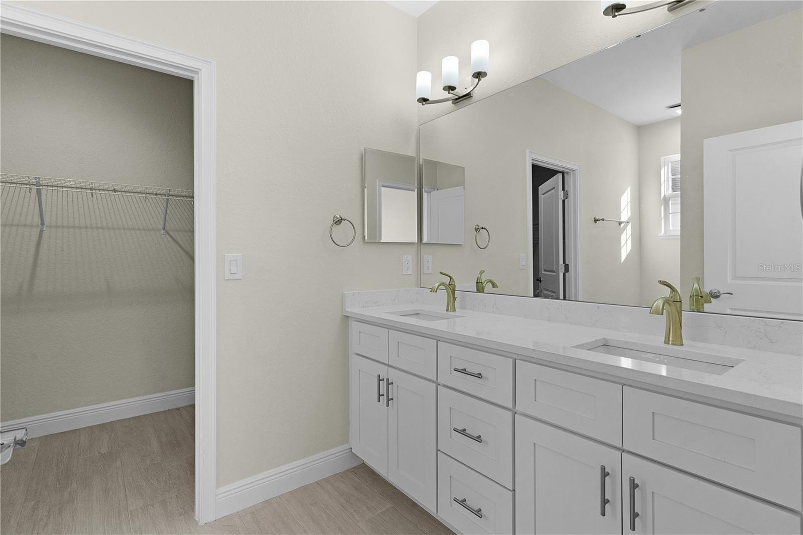 Image 9 of 42 For 12624 49th Drive