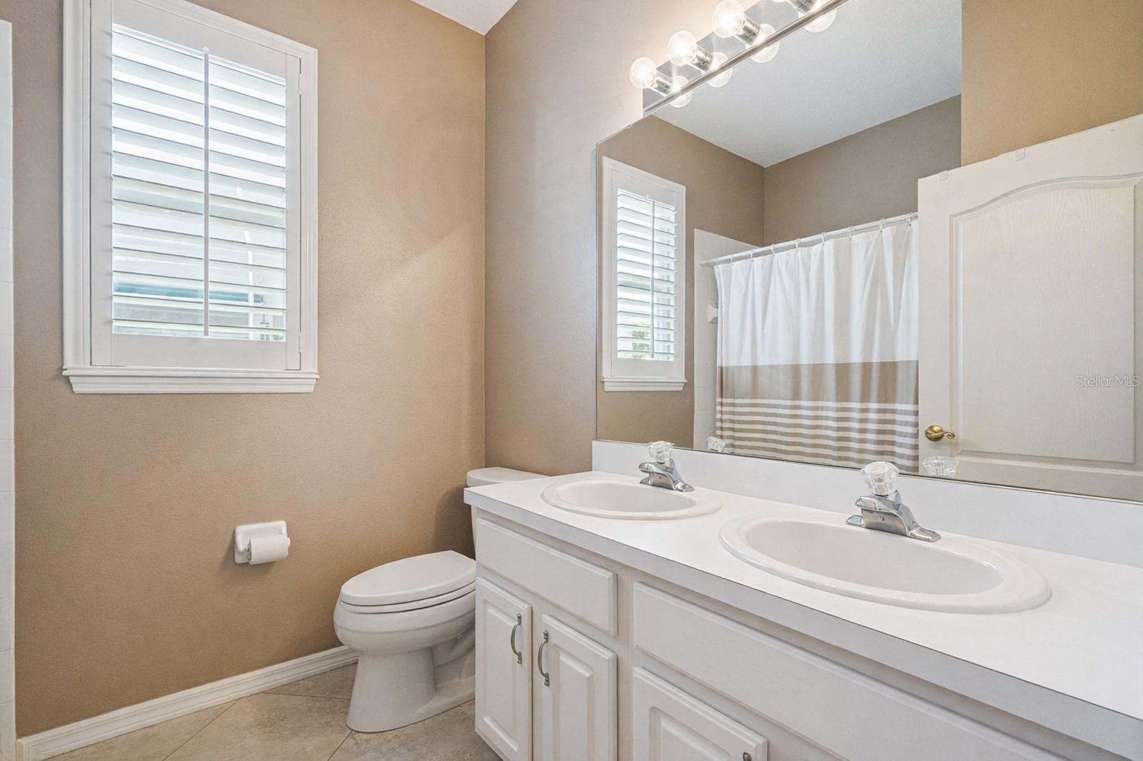 Image 22 of 34 For 8032 Pine Hollow Drive