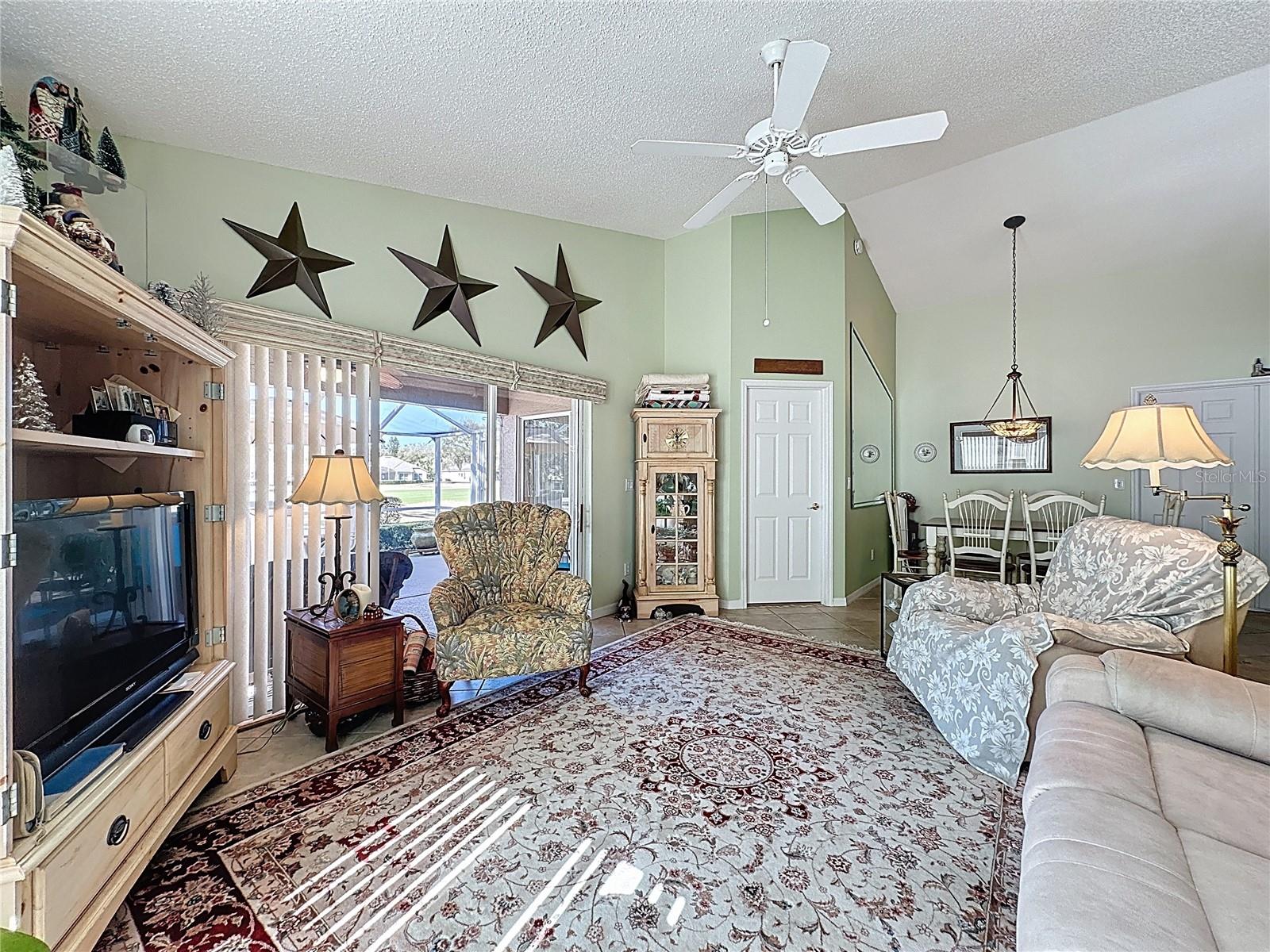 Image 14 of 75 For 3720 Doune Way