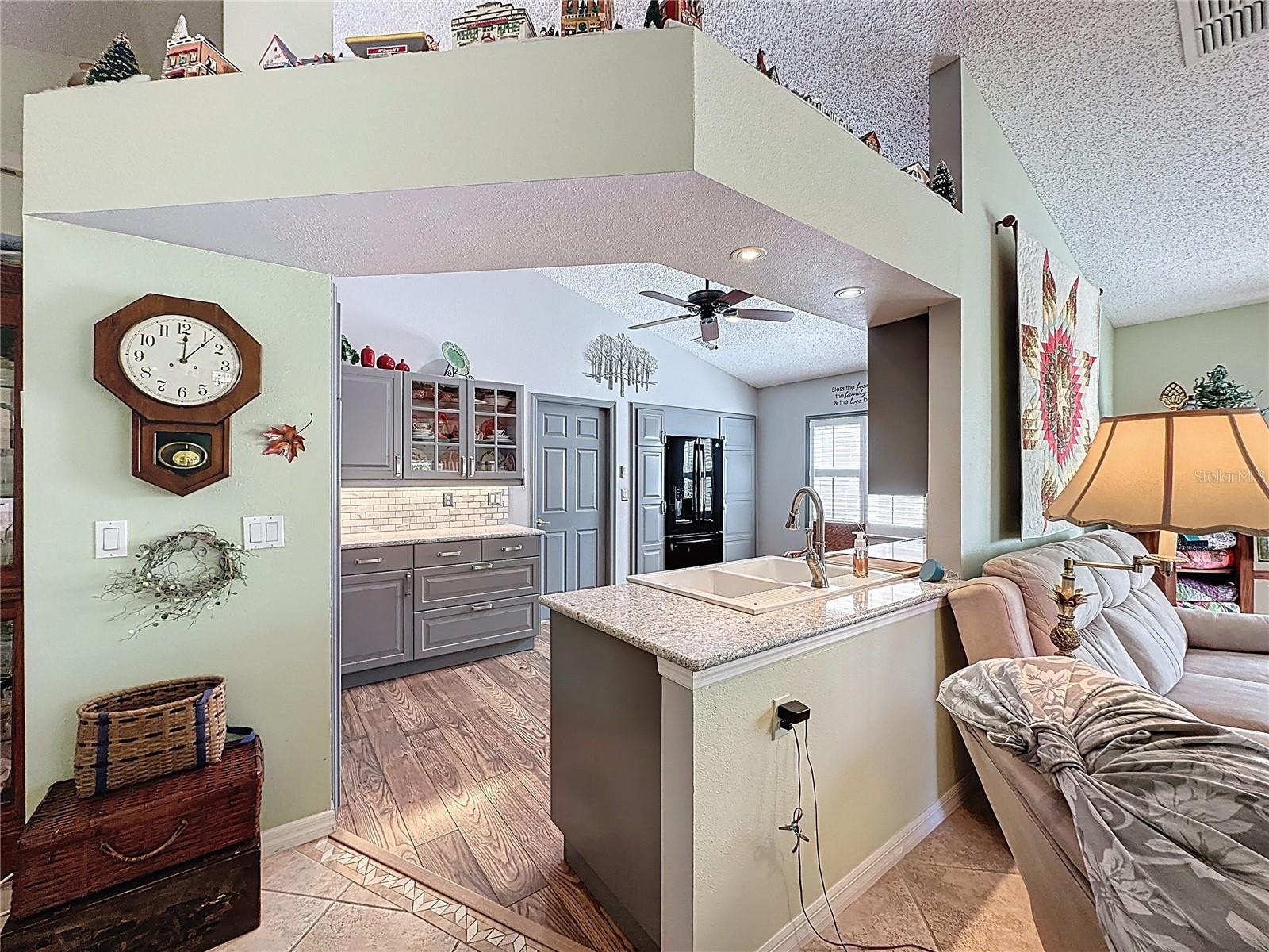 Image 17 of 75 For 3720 Doune Way