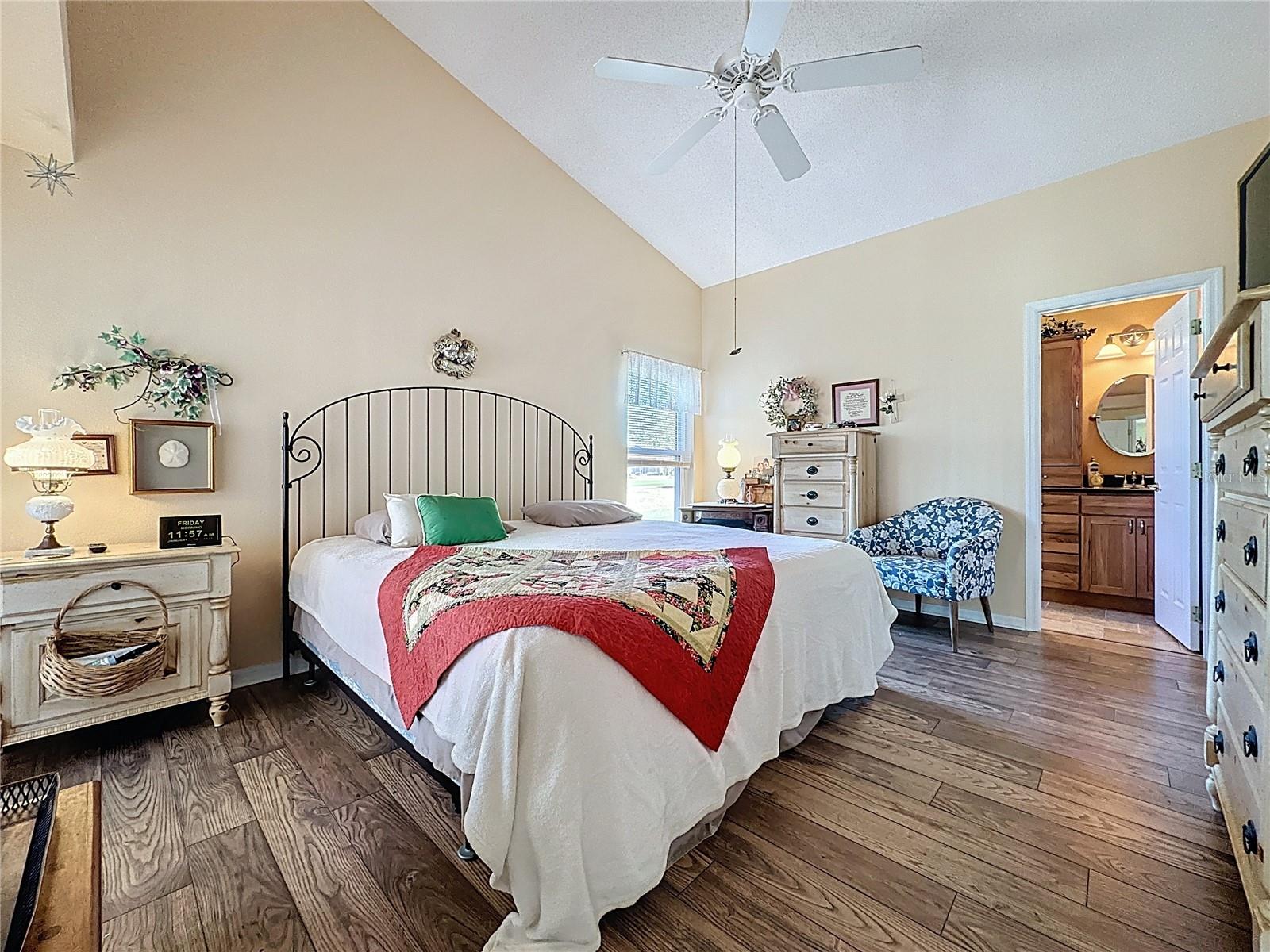 Image 22 of 75 For 3720 Doune Way