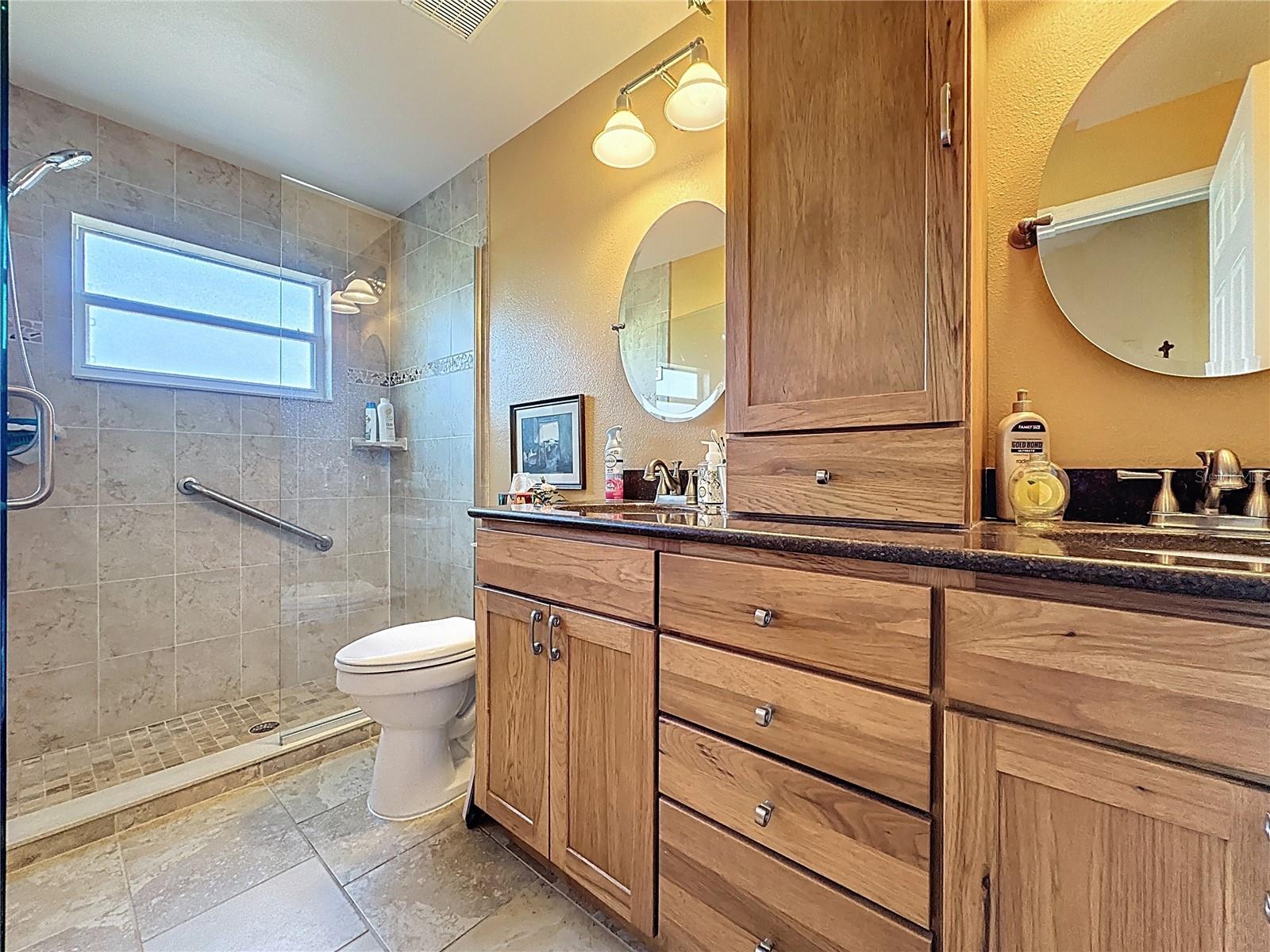 Image 26 of 75 For 3720 Doune Way