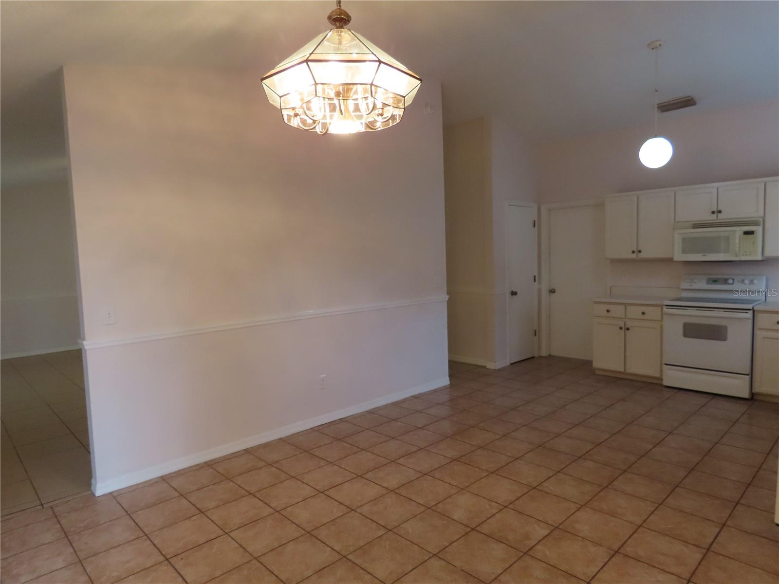 Image 19 of 38 For 14406 Greater Hills Boulevard