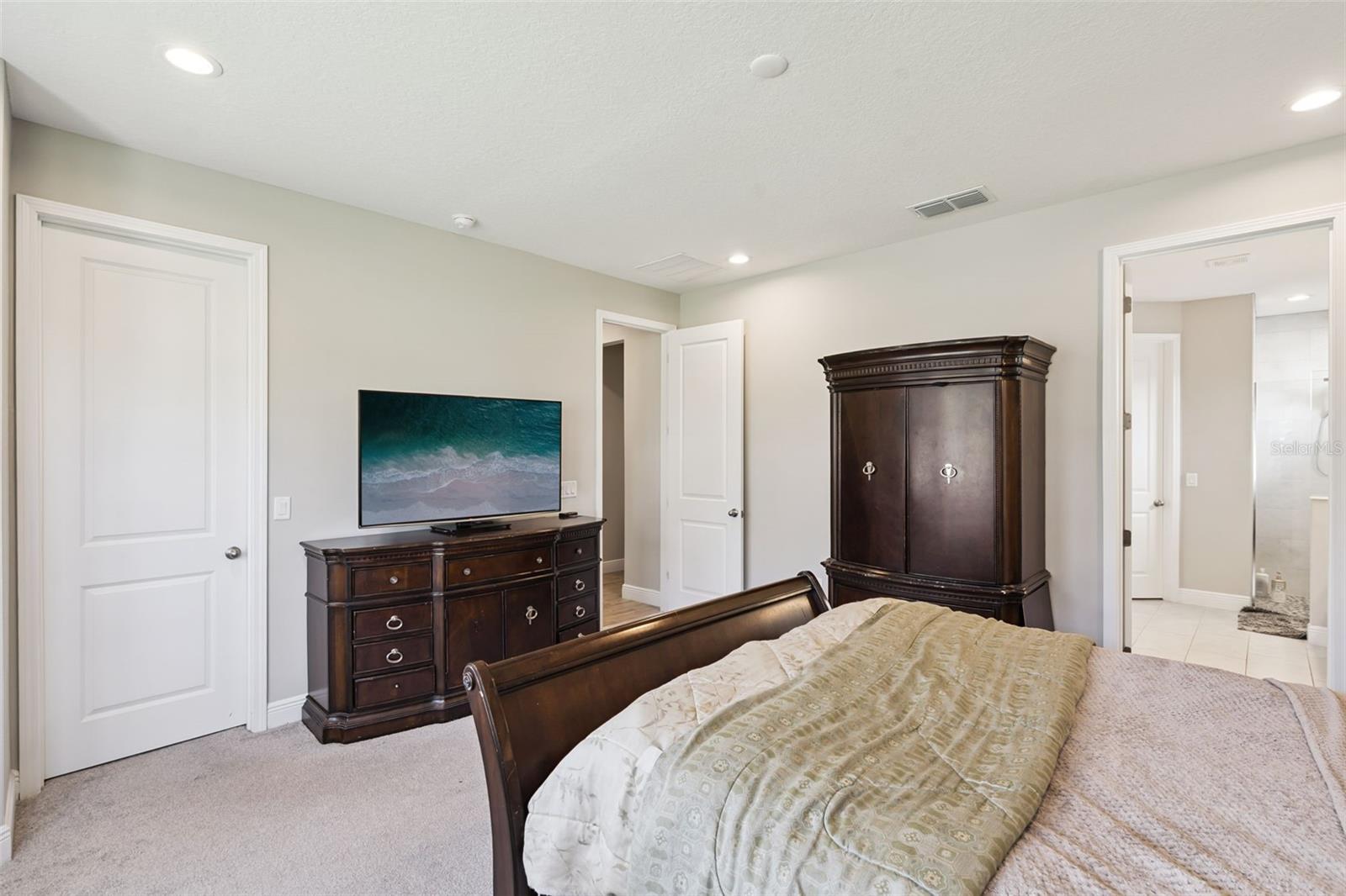 Image 20 of 30 For 4442 Lions Gate Drive