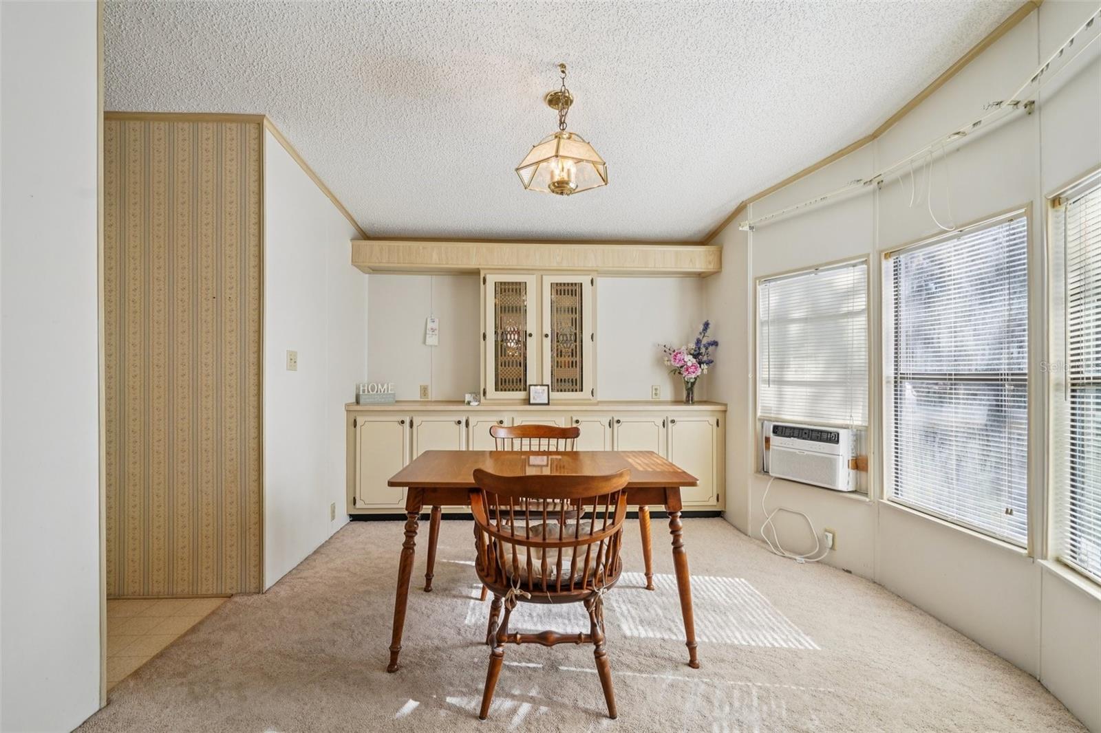 Image 11 of 29 For 8625 Silver Trail