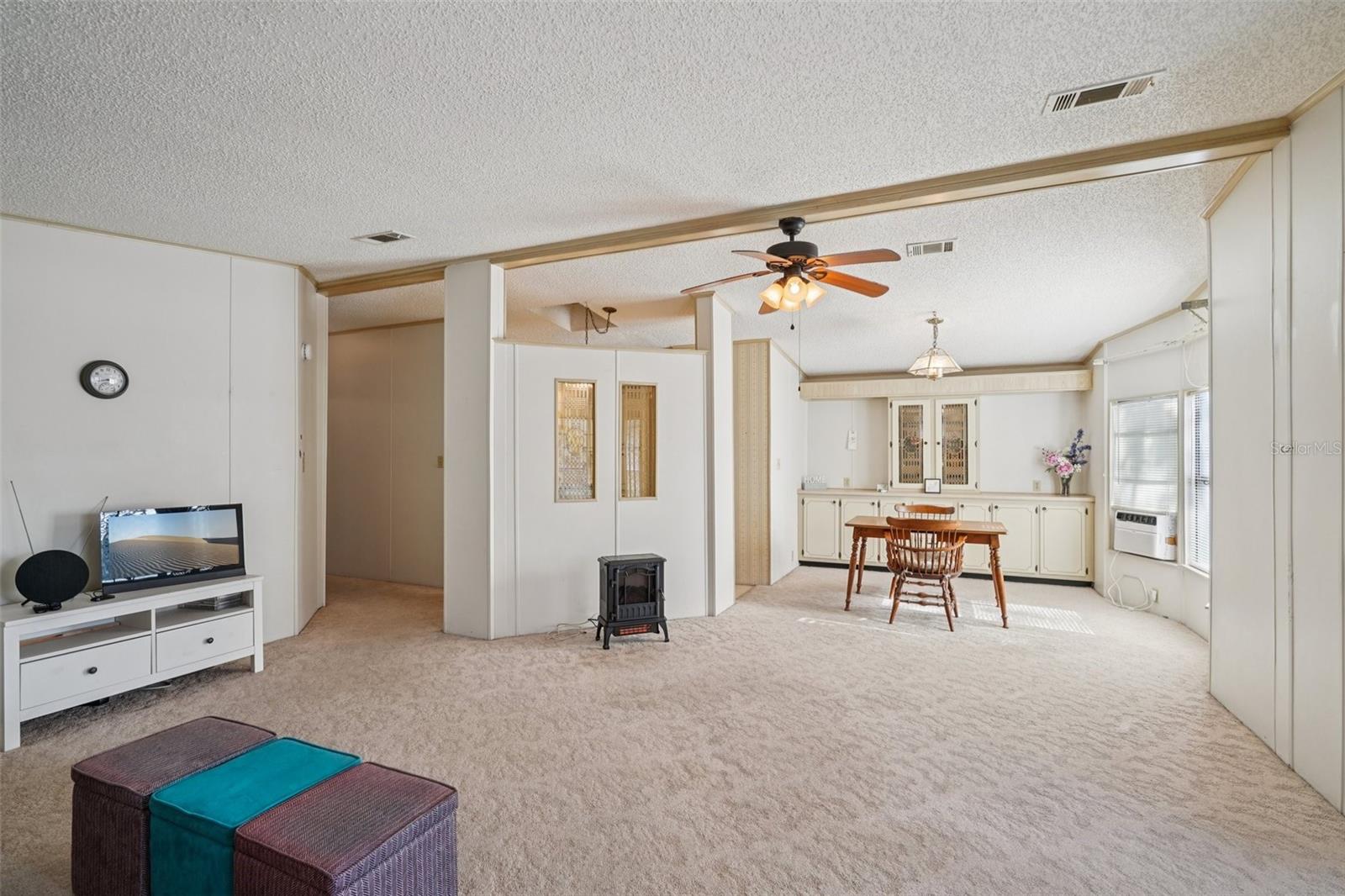 Image 12 of 29 For 8625 Silver Trail