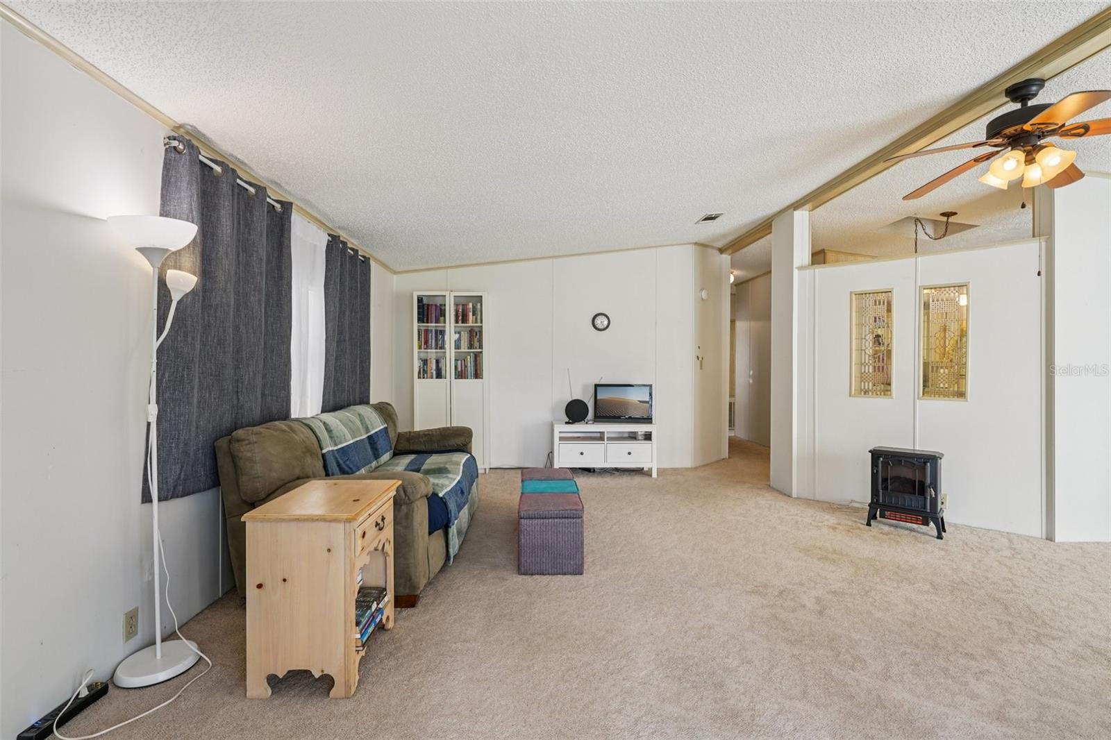 Image 15 of 29 For 8625 Silver Trail