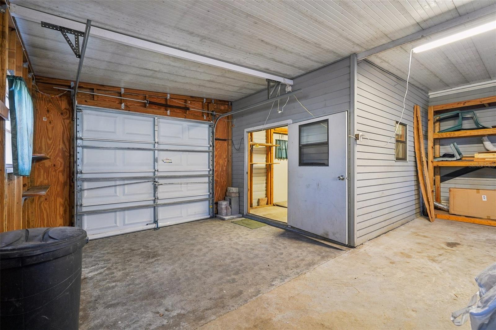 Image 27 of 29 For 8625 Silver Trail