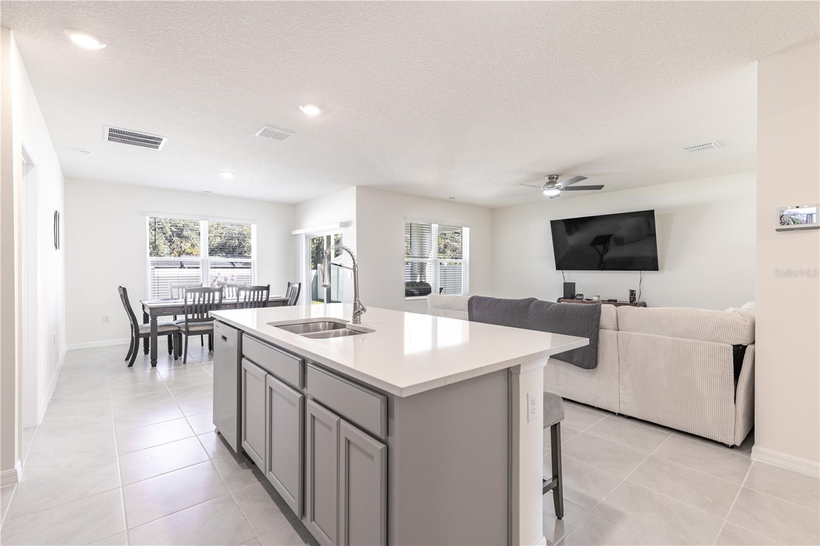 Image 10 of 43 For 976 Bear Hammock Drive