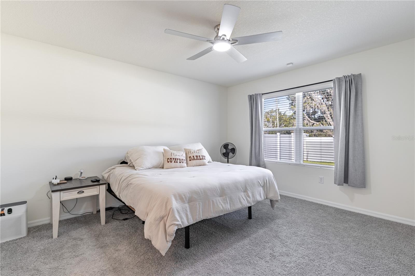 Image 17 of 43 For 976 Bear Hammock Drive